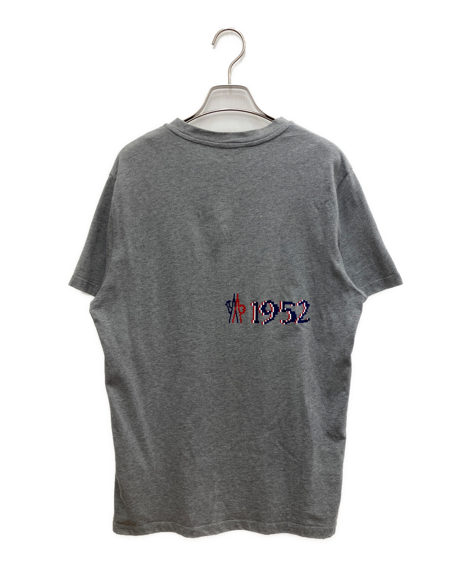 大人気 MONCLER MAGLIA T-SHIRT ダブルワッペン グレー 中古・古着通販】MONCLER (モンクレール) MAGLIA T-SHIRT グレー