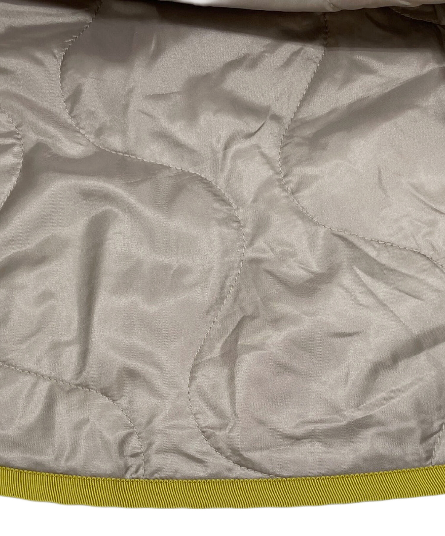 中古・古着通販】UN3D. (アンスリード) キルティングスカート ベージュ