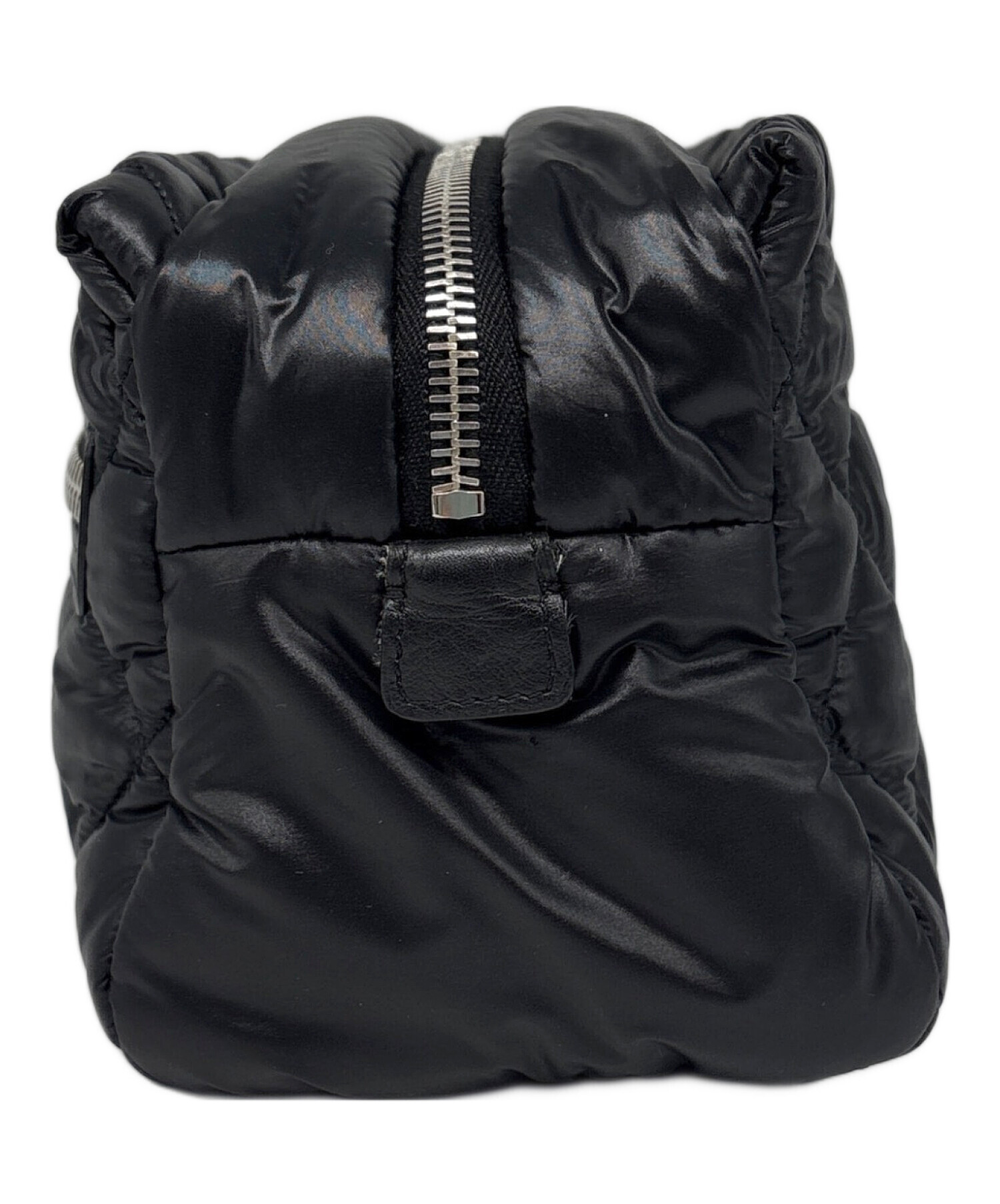 CHANEL・コスメリュック・ポーチ・未使用 中古・古着通販】CHANEL (シャネル) コスメポーチ ブラック｜ブランド