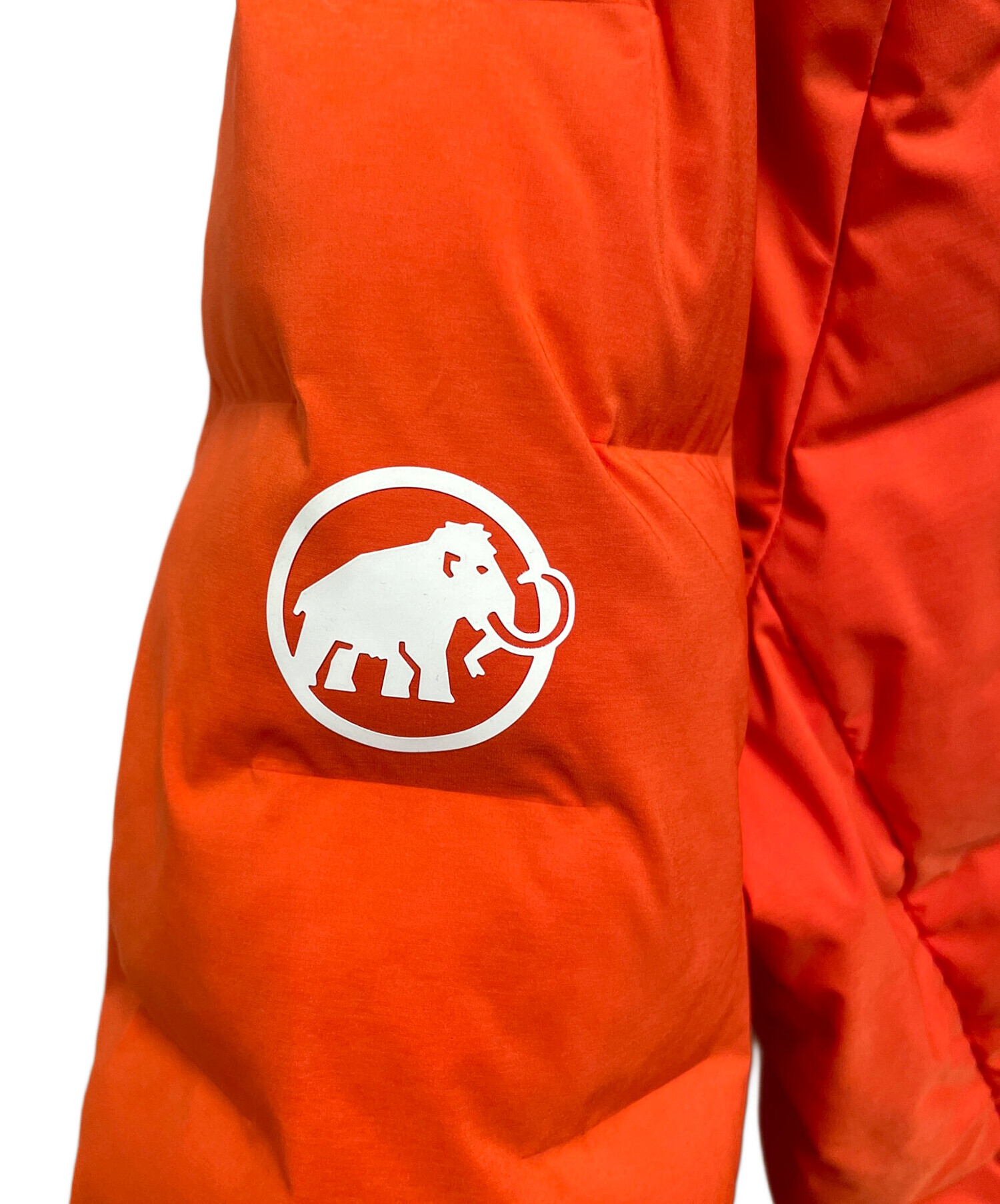 MAMMUT ダウンジャケット フード付き ホワイト&オレンジ PERTEX×MAMMUT】極限の環境下を想定したダウンパーカの設計思想「Eiger