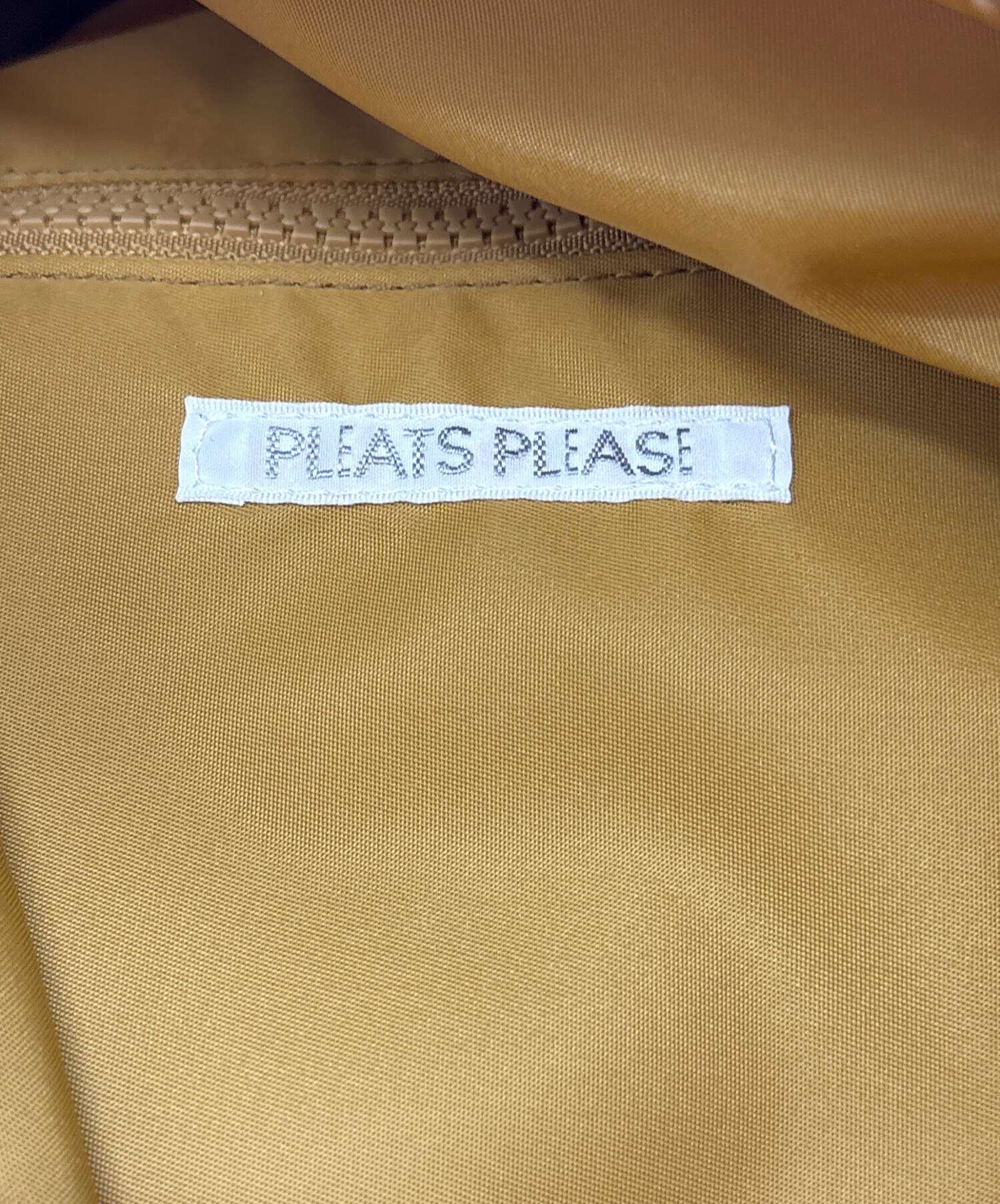 中古・古着通販】PLEATS PLEASE (プリーツプリーズ) リュック オレンジ