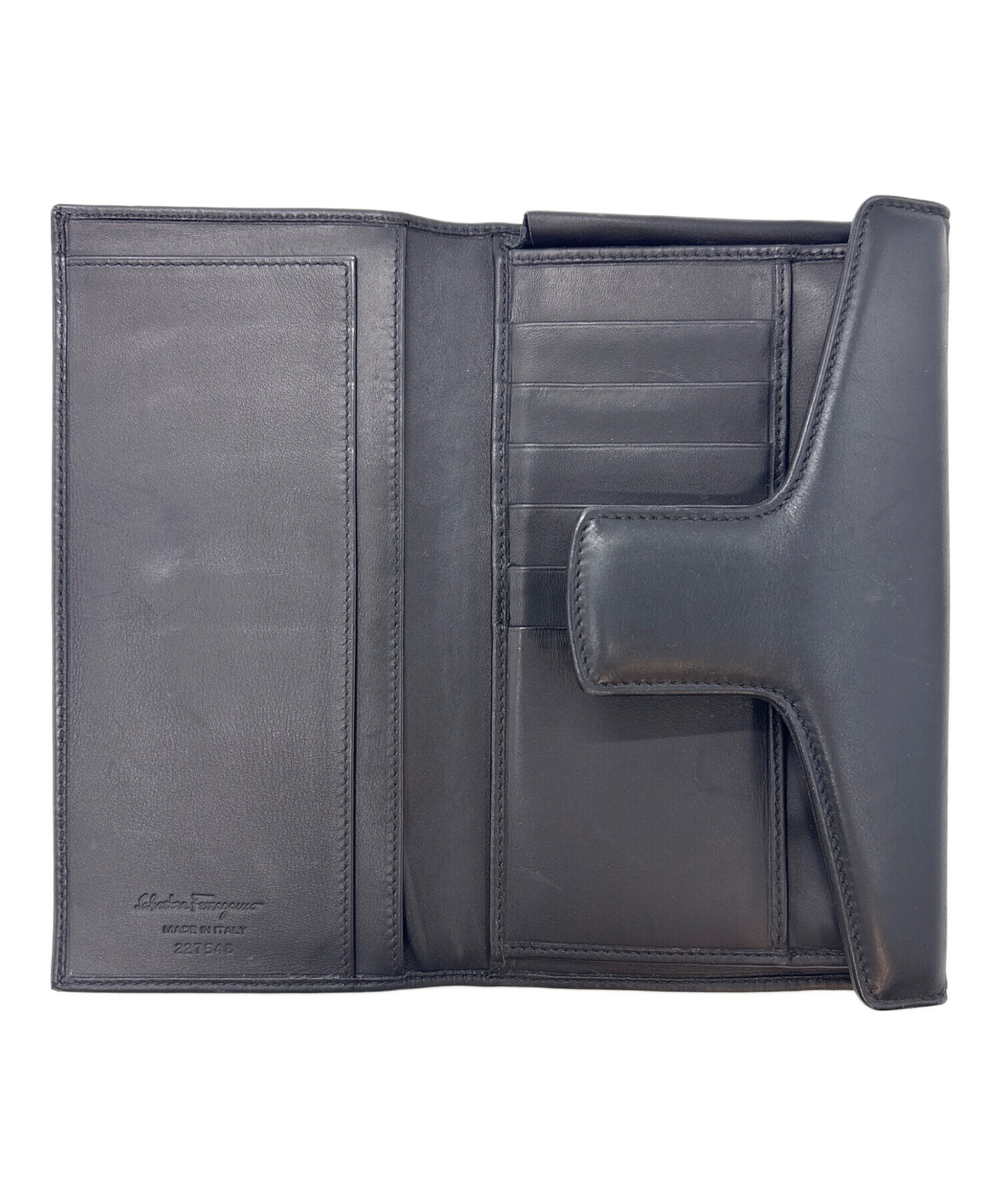 【新品未使用】　サルヴァトーレ・フェラガモ　長財布　本革 中古・古着通販】Salvatore Ferragamo (サルヴァトーレ フェラガモ) 長