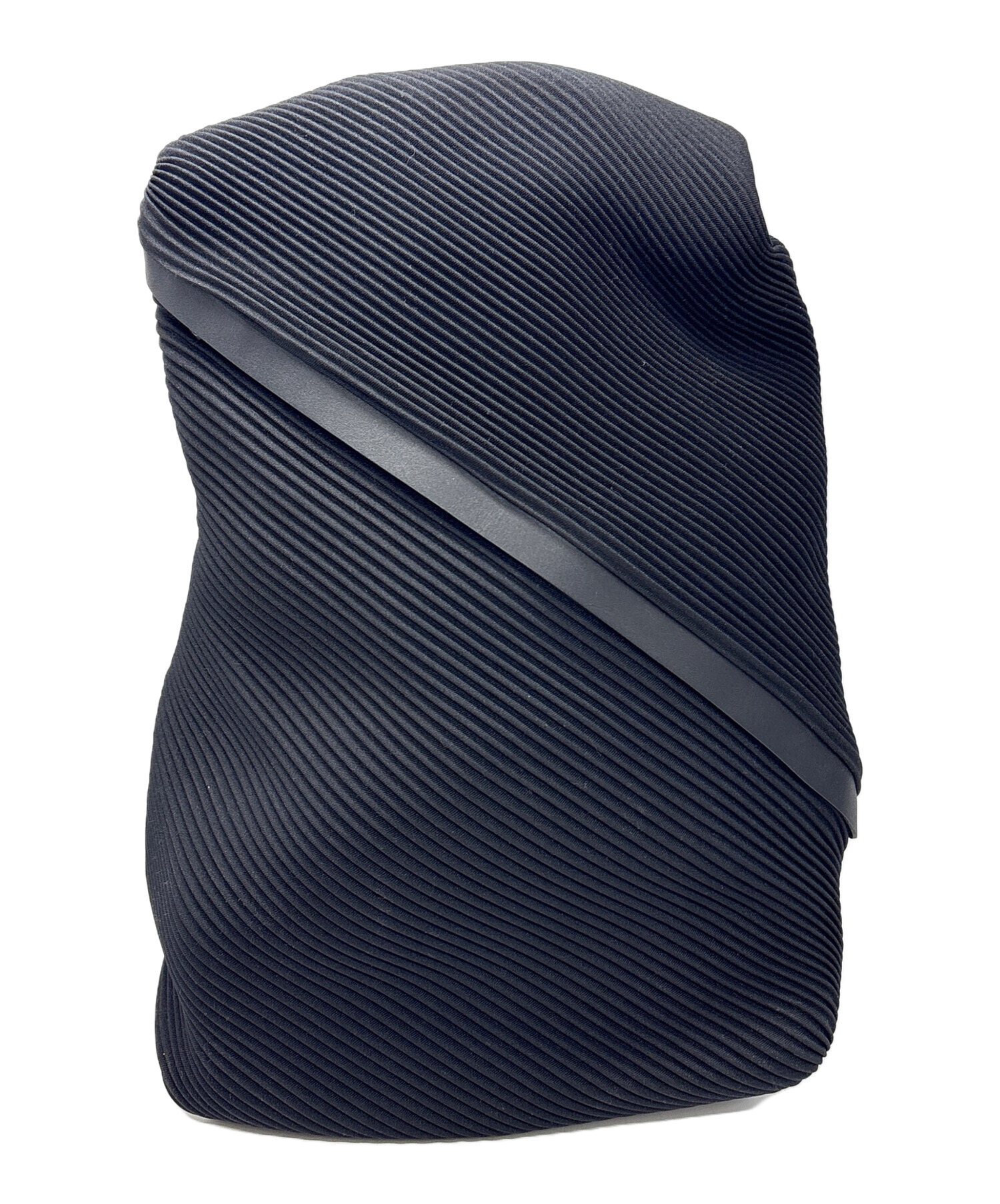 【今日だけ価格！】イッセイミヤケ　コンブバック　ブラック 中古・古着通販】ISSEY MIYAKE (イッセイミヤケ) リュック ブラック