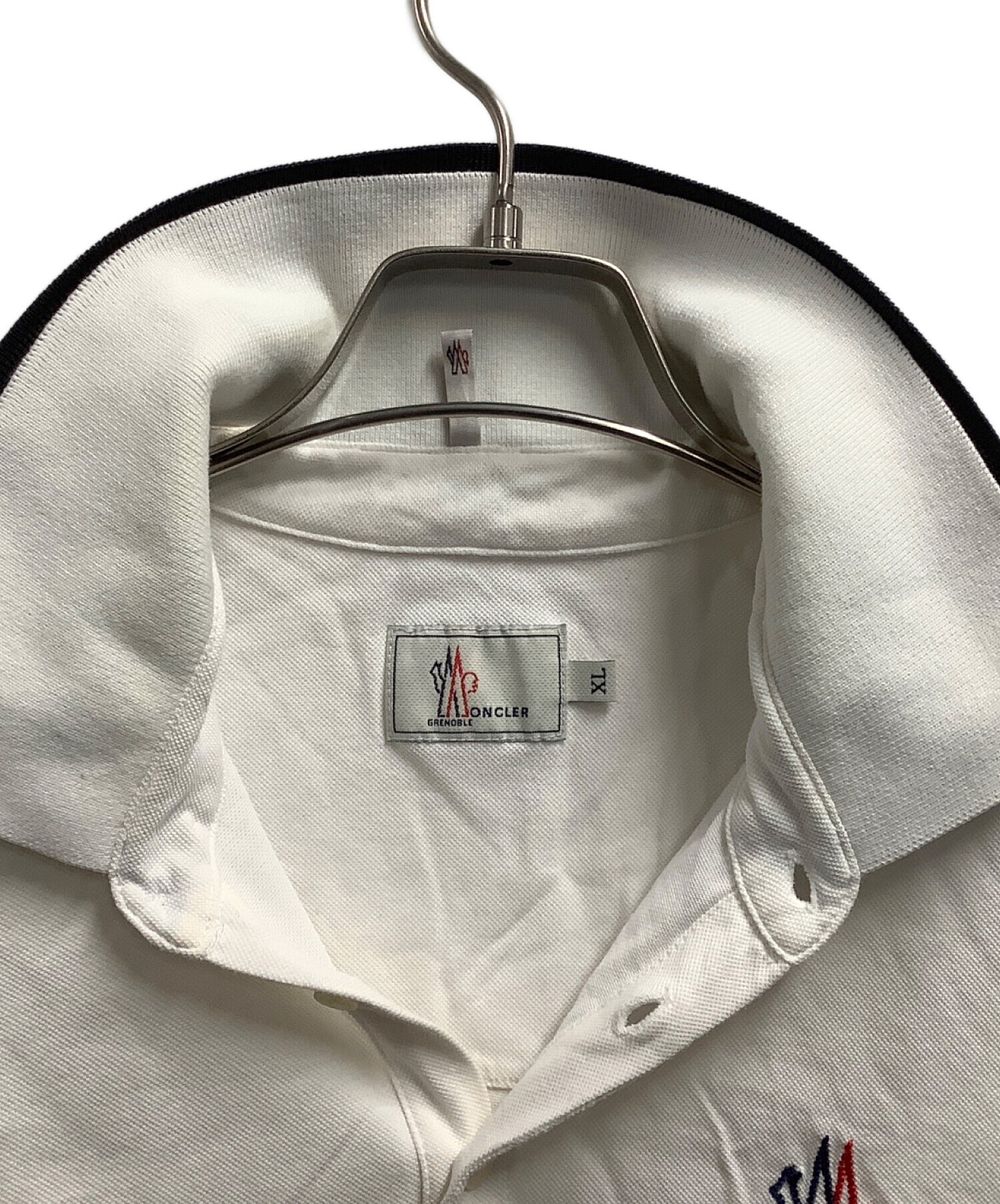 新品未使用タグ付き　モンクレール　ポロシャツ　ホワイト　M MONCLER MONCLER（モンクレール） ポロシャツ ホワイト メンズ 8a00013-89a16