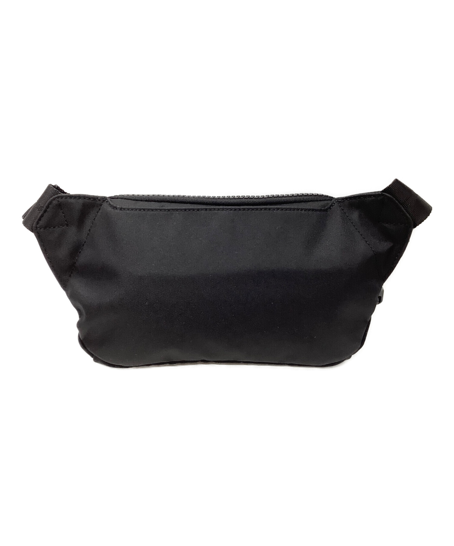TUMI ボディバッグ ブラック 中古・古着通販】TUMI (トゥミ) ボディバッグ ブラック｜ブランド