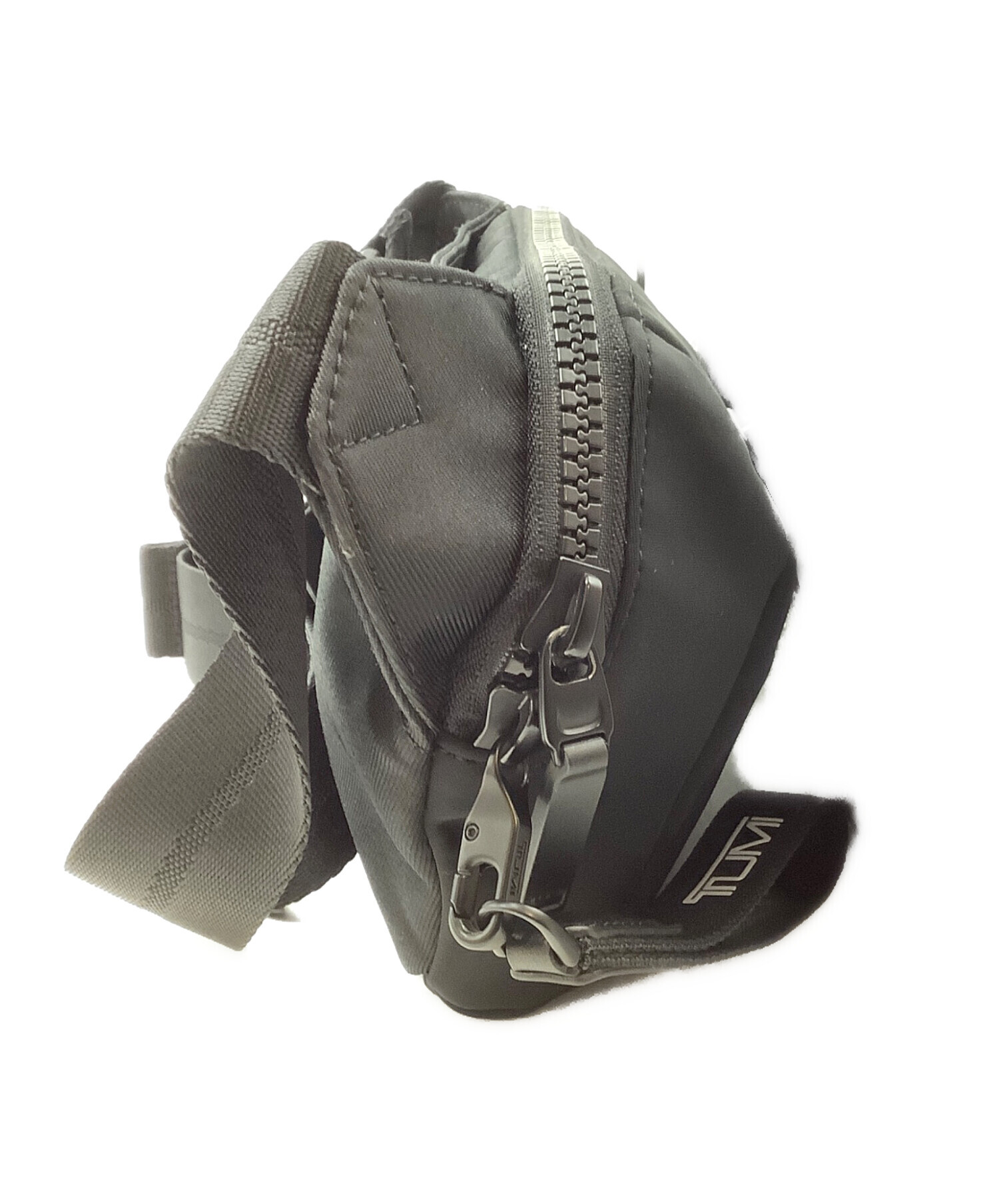 中古・古着通販】TUMI (トゥミ) ボディバッグ ブラック｜ブランド