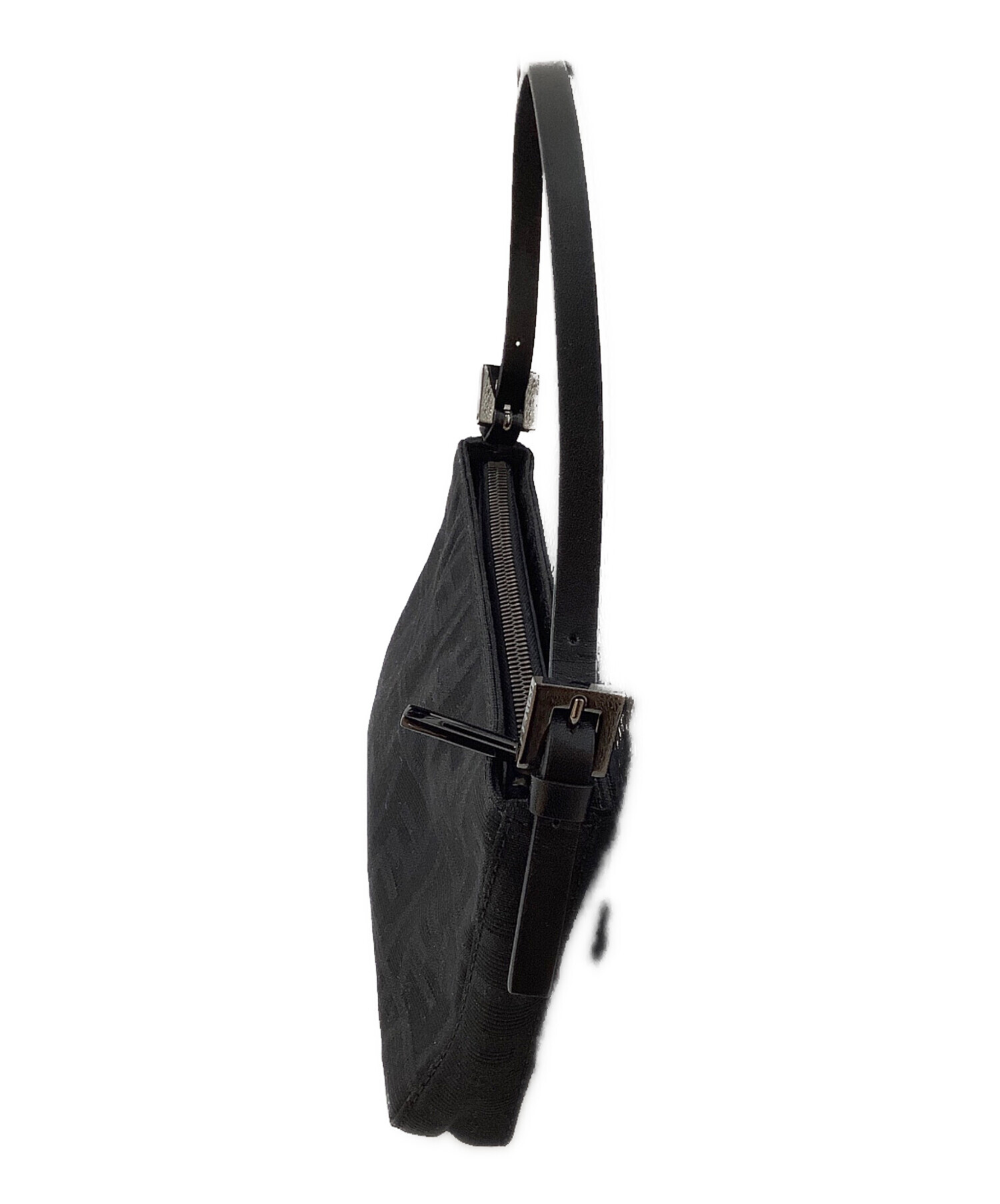 中古・古着通販】FENDI (フェンディ) アクセサリーポーチ ブラック