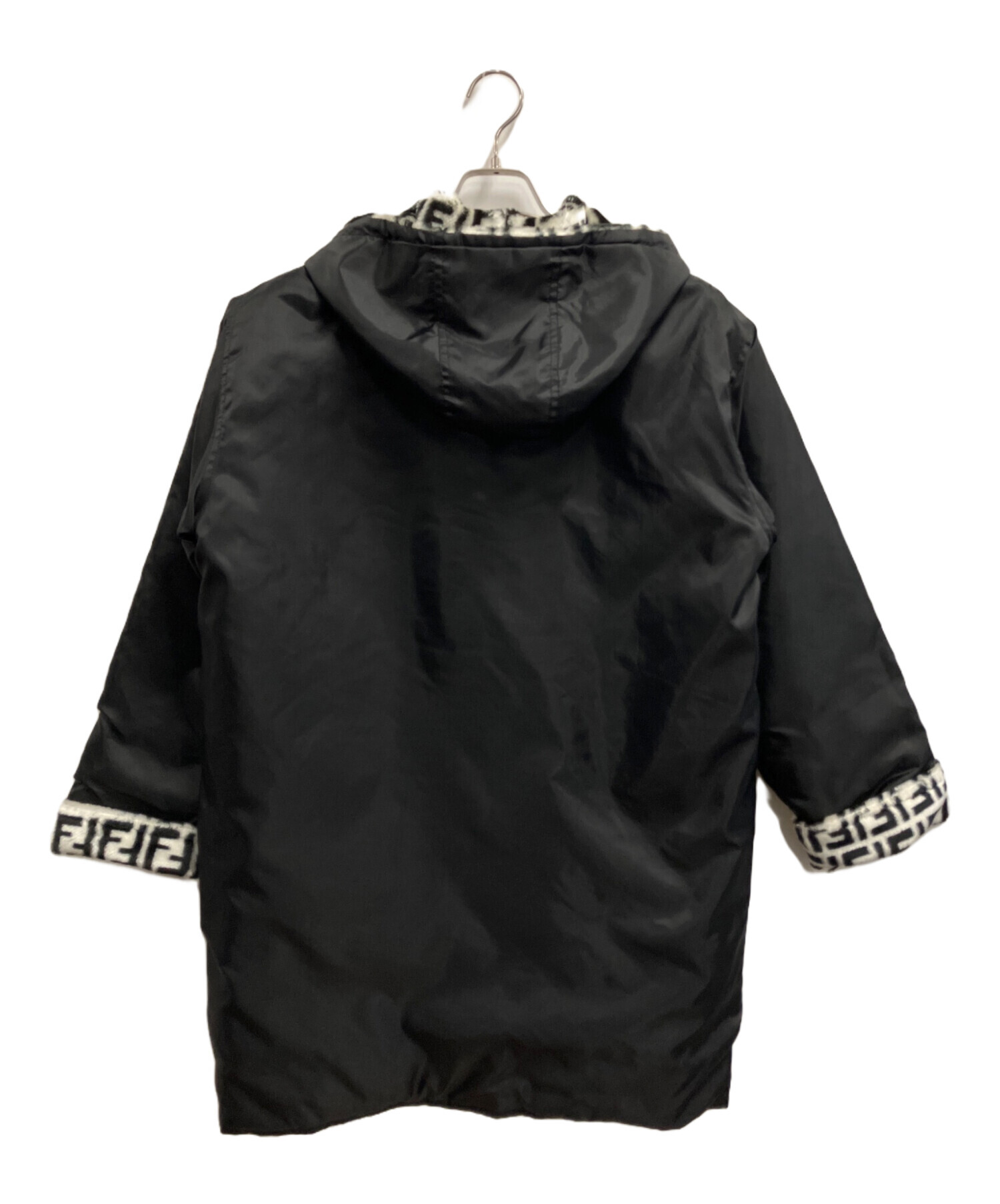 FENDI ダッフルコート　コート　ジャケット　ブルゾン 中古・古着通販】FENDI (フェンディ) ダッフルコート ブラック サイズ