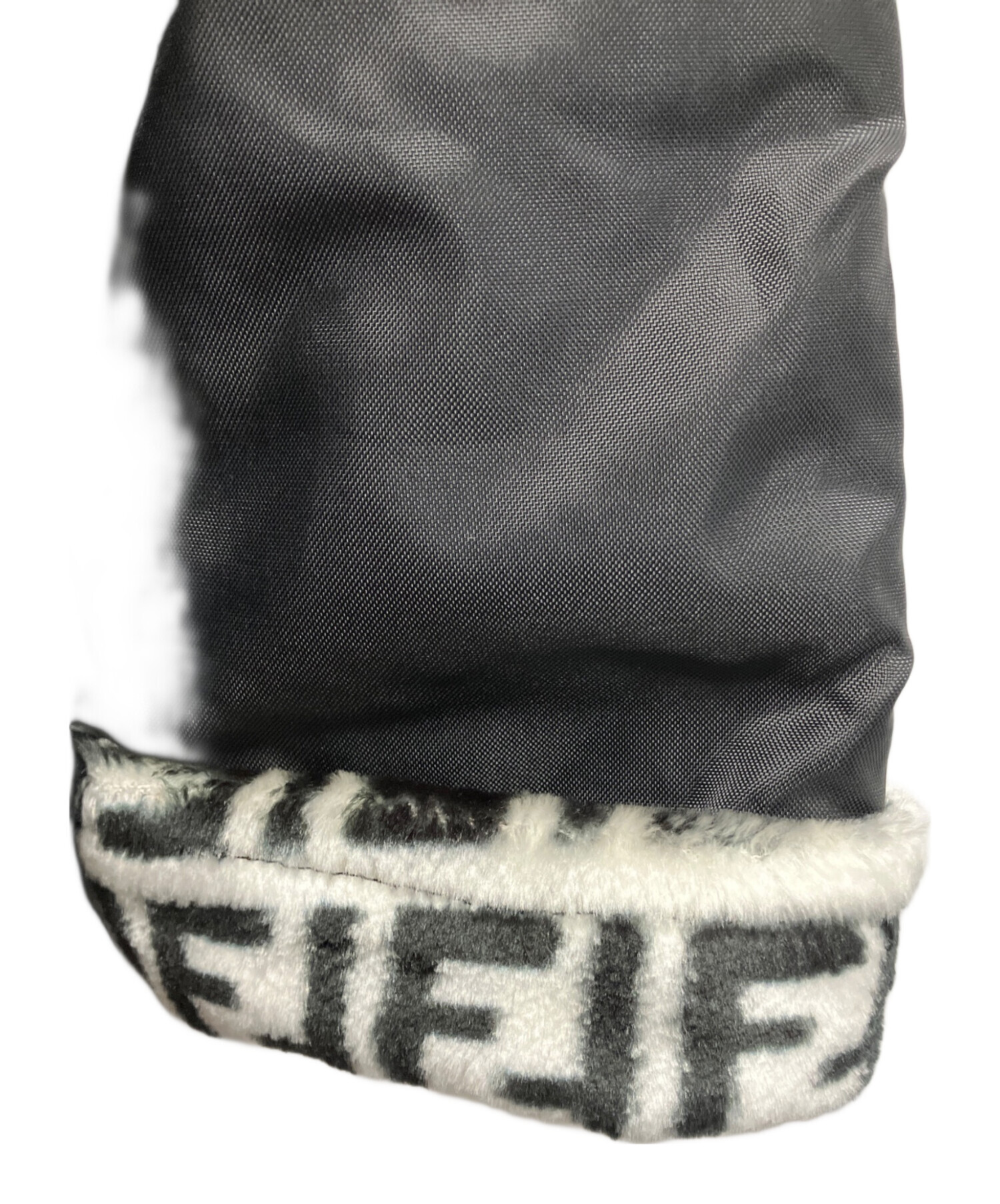 中古・古着通販】FENDI (フェンディ) ダッフルコート ブラック サイズ