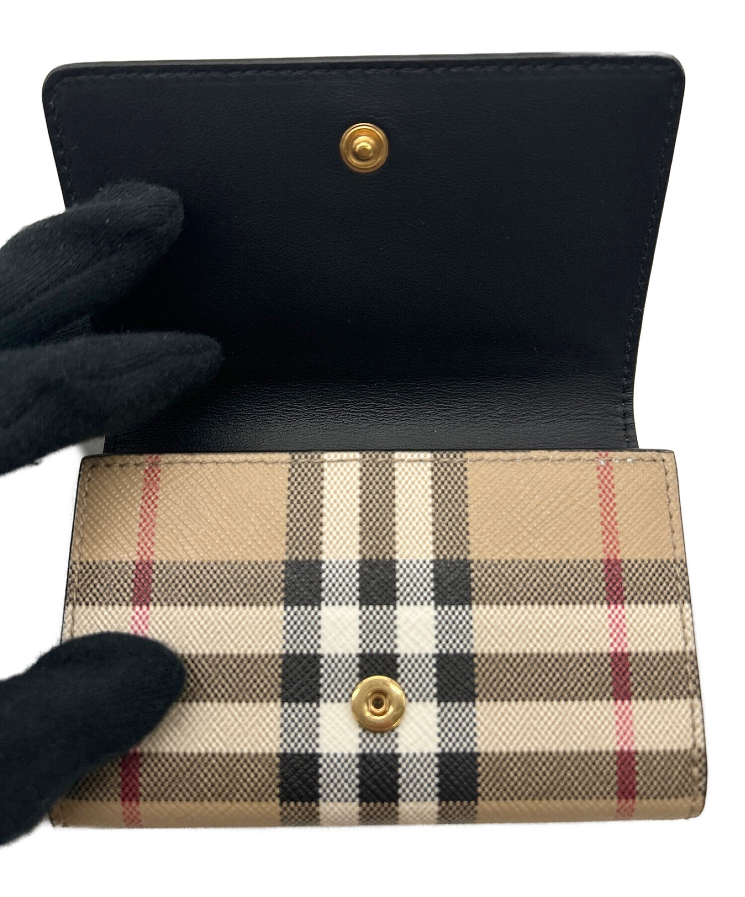 BURBERRY 三つ折り財布 ベージュ/ブラック　未使用 Burberry 三つ折り財布 ベージュ/ブラック - メルカリ