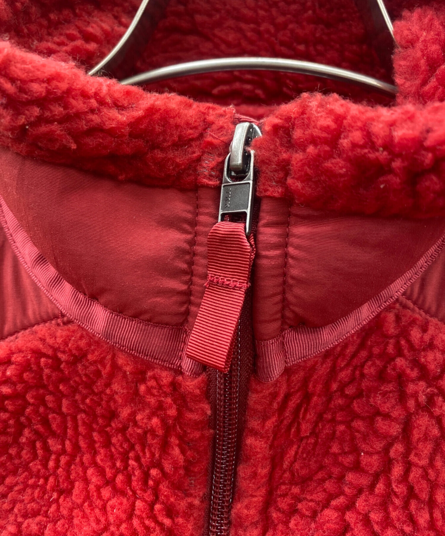 中古・古着通販】Patagonia (パタゴニア) フリースジャケット レッド 中古・古着通販】Patagonia (パタゴニア) フリースジャケット レッド