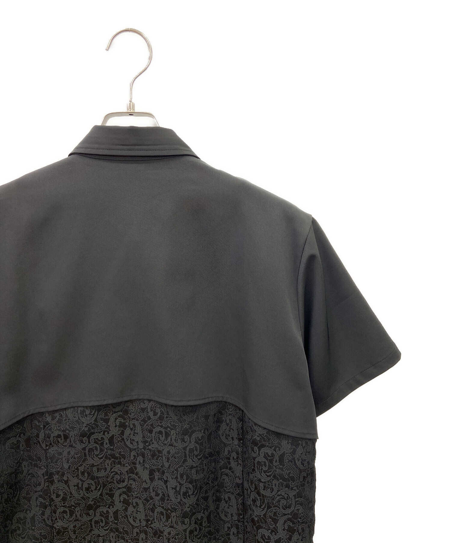 HARE ハレ プリーツ シャツ ブラウス 半袖 美品 HARE（ハレ）の「パートプリーツシャツ(HARE)（シャツ/ブラウス）」 - WEAR