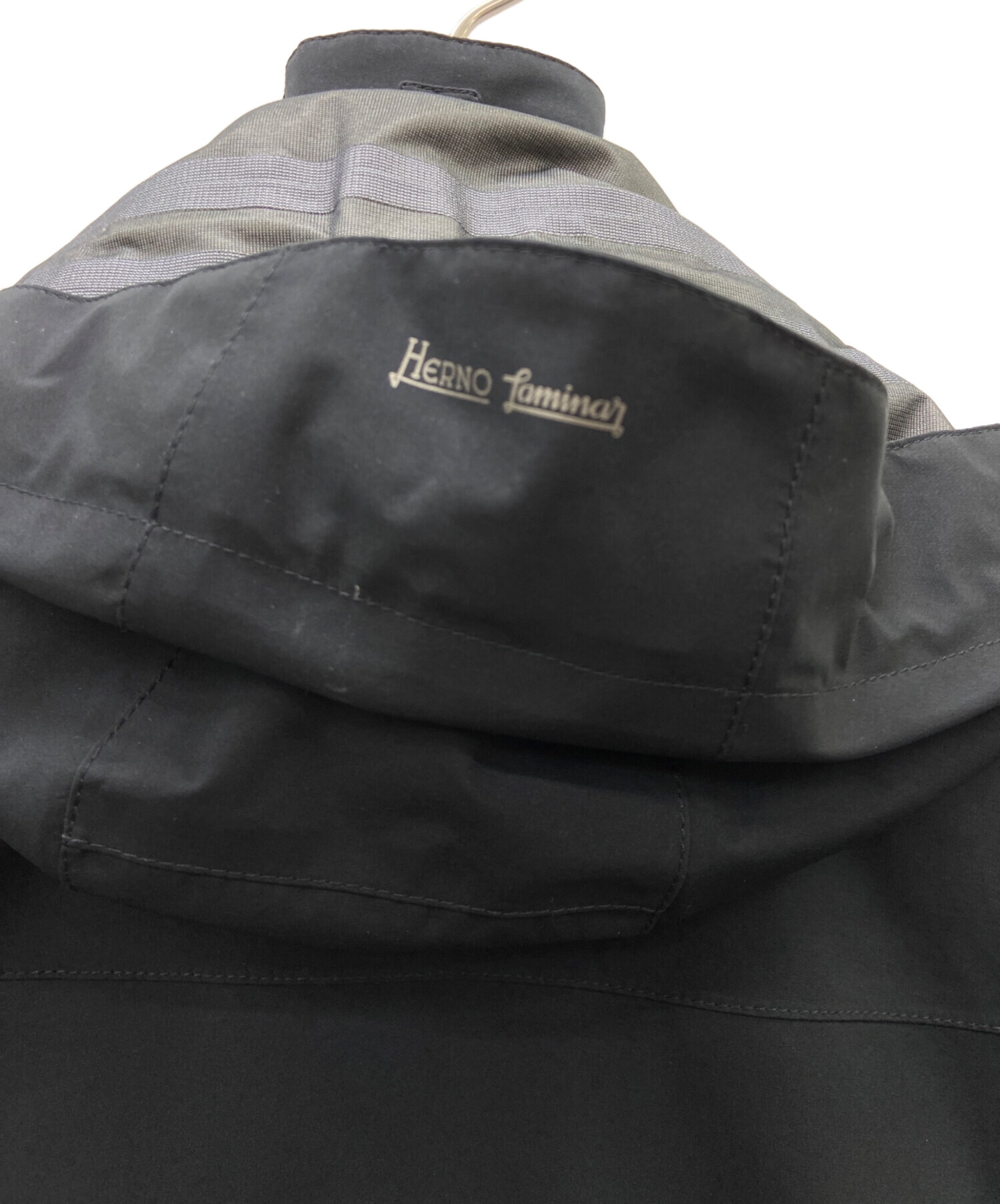 【美品】HERNO ナイロンジャケット ダウン 切替 P10017D 紫 44 美品】HERNO ナイロンジャケット ダウン 切替 P10017D 紫 44