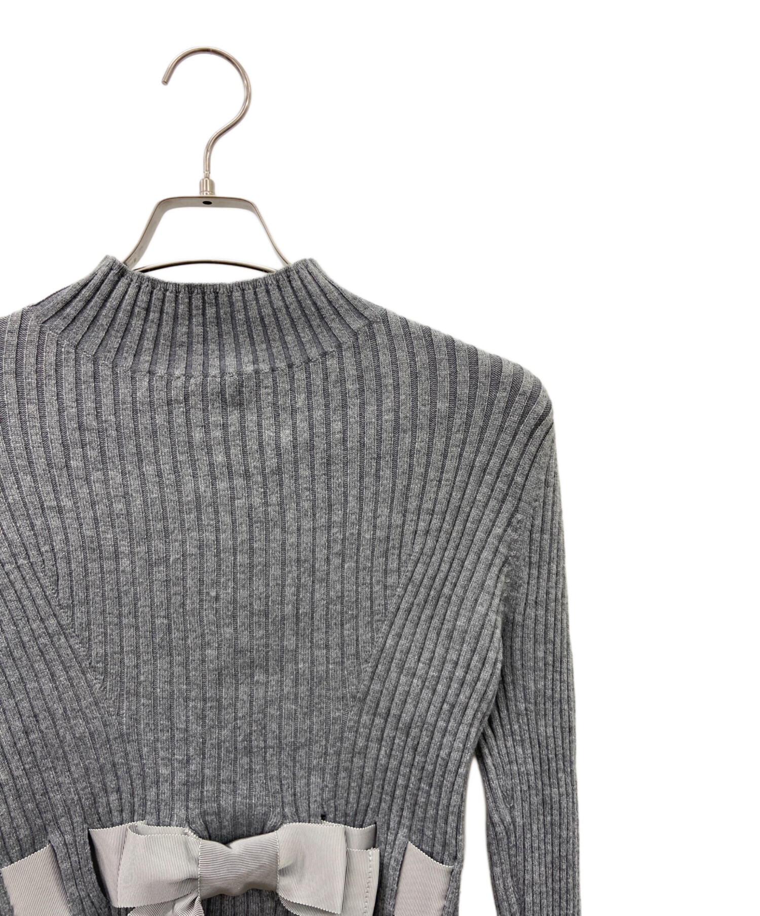 未使用品！エムズグレイシー　ハイネックリボンニット　サイズ40 黒色 中古・古着通販】M'S GRACY (エムズグレイシー) ハイネック