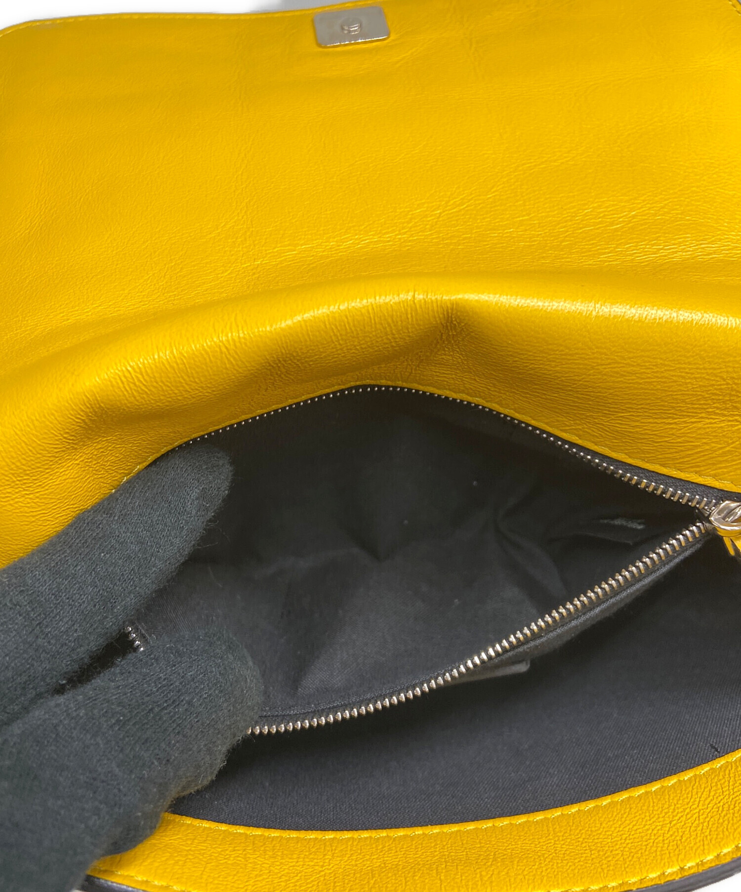 中古・古着通販】FENDI (フェンディ) ショルダーバッグ イエロー