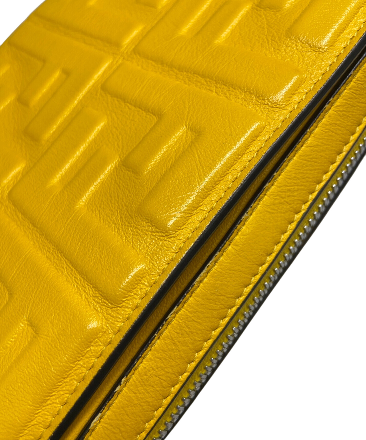 Fendi イエローショルダーバッグ 楽天市場】FENDI フェンディ ロゴ ショルダーバッグ 斜め掛け マチなし