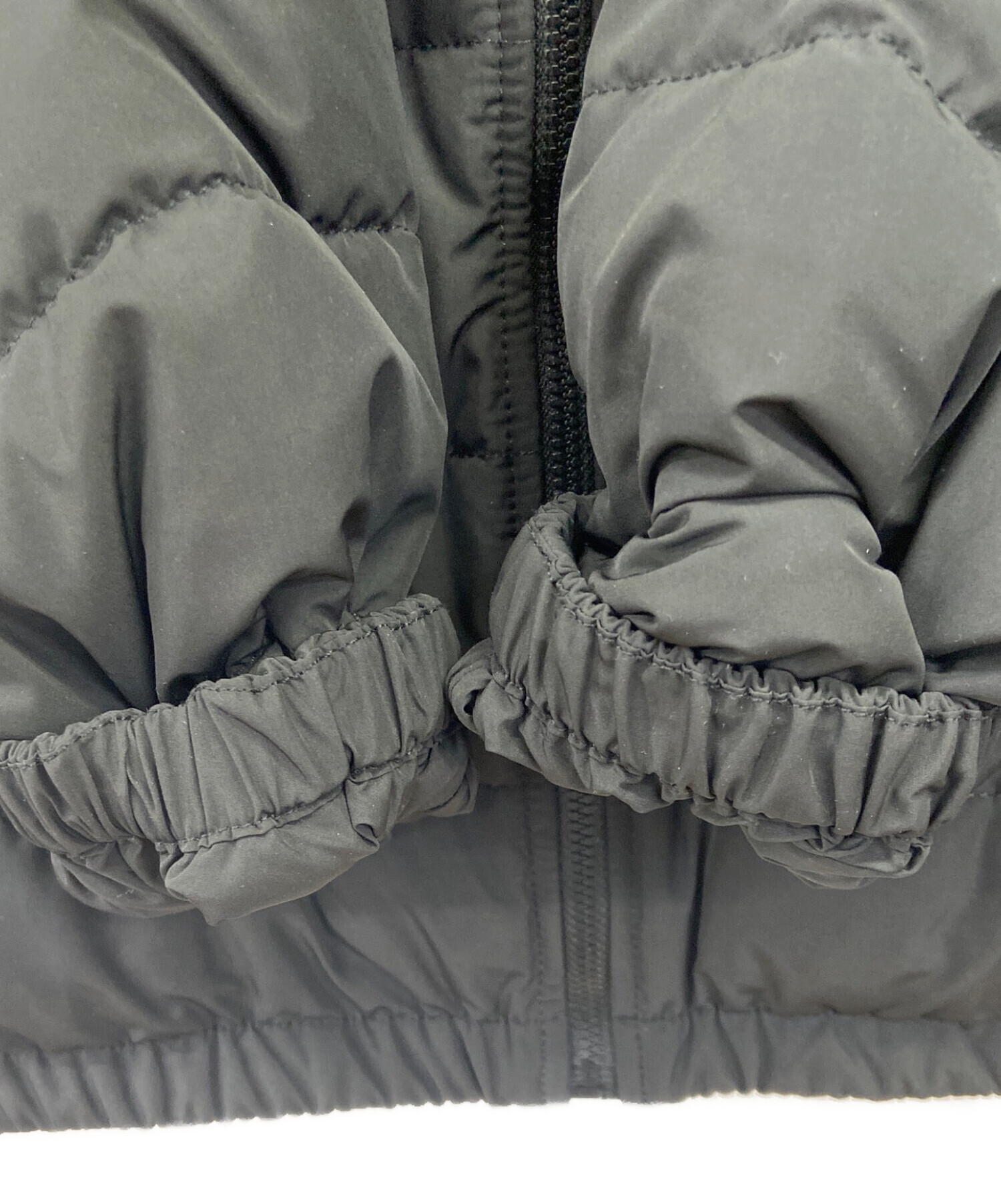 中古・古着通販】VERSACE (ヴェルサーチェ) ダウンジャケット ブラック