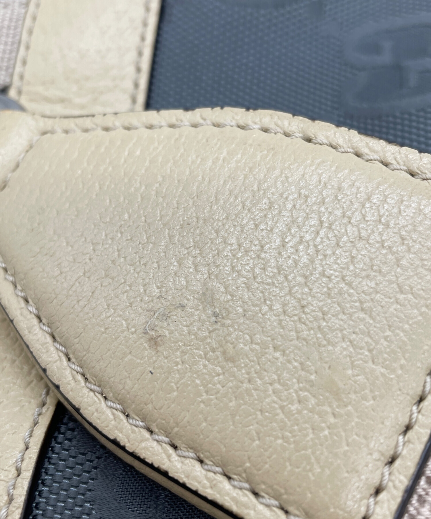 中古・古着通販】GUCCI (グッチ) オフザグリッド ボディバッグ グレー