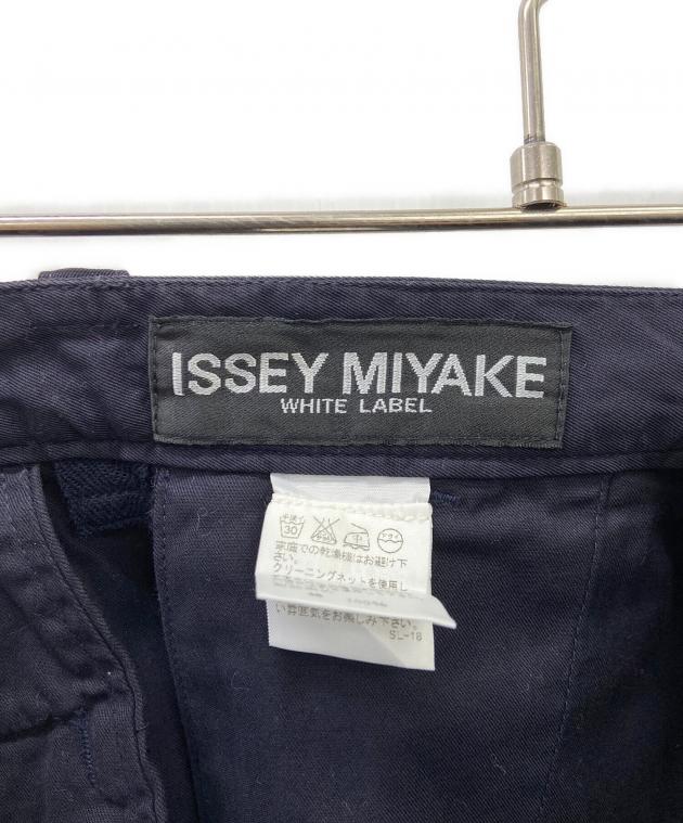中古・古着通販】ISSEY MIYAKE (イッセイミヤケ) チノパン ブラック