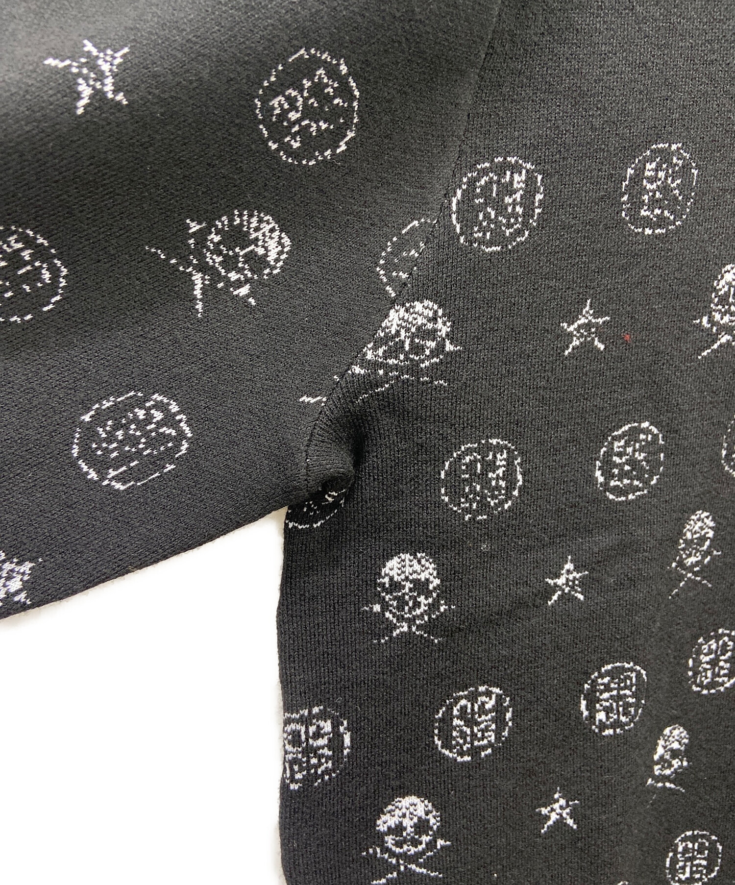 中古・古着通販】G/FORM (ジーフォーム) ベアブリックパターンニット