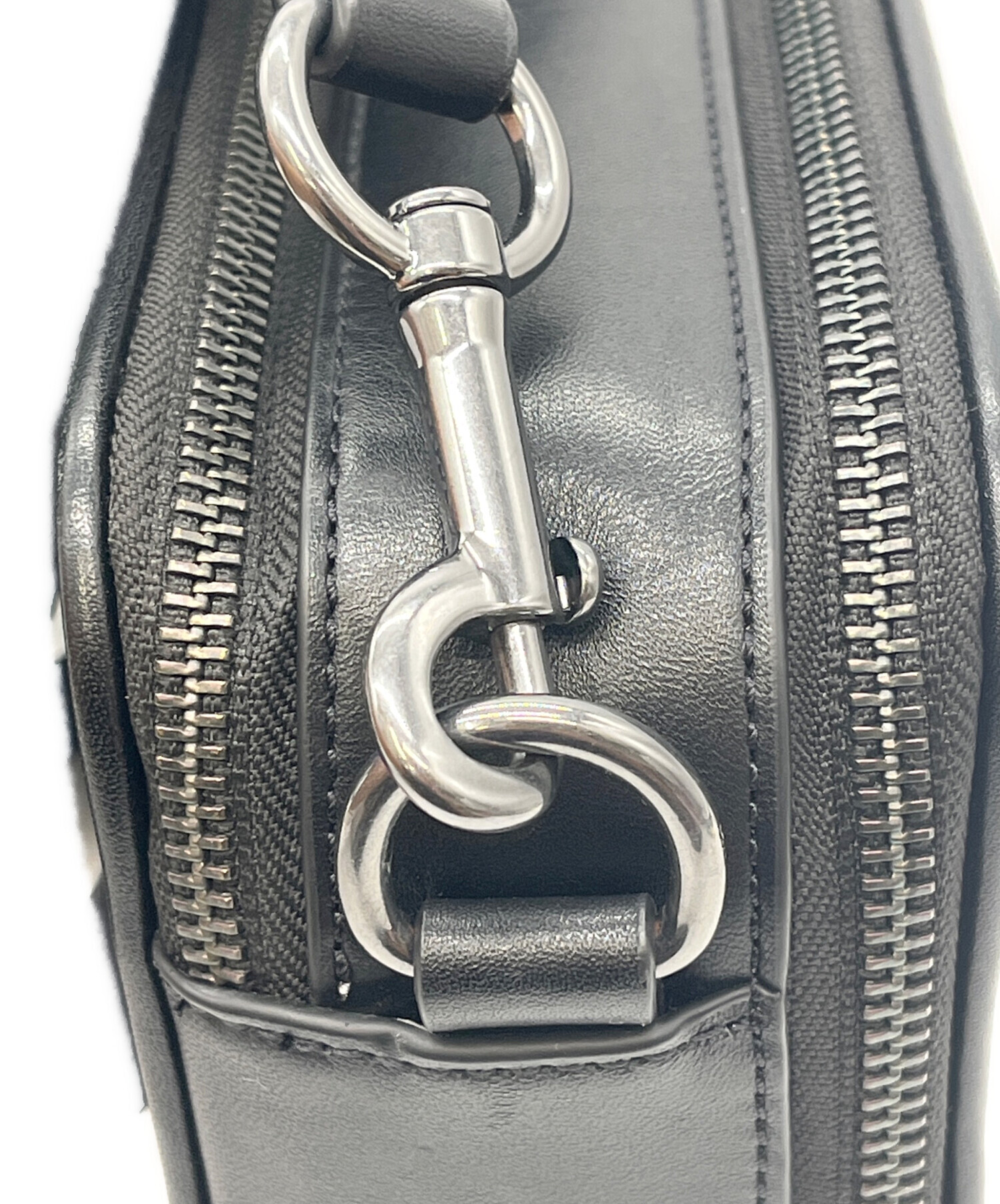 中古・古着通販】COACH (コーチ) ボディバッグ ホワイト×ブラック