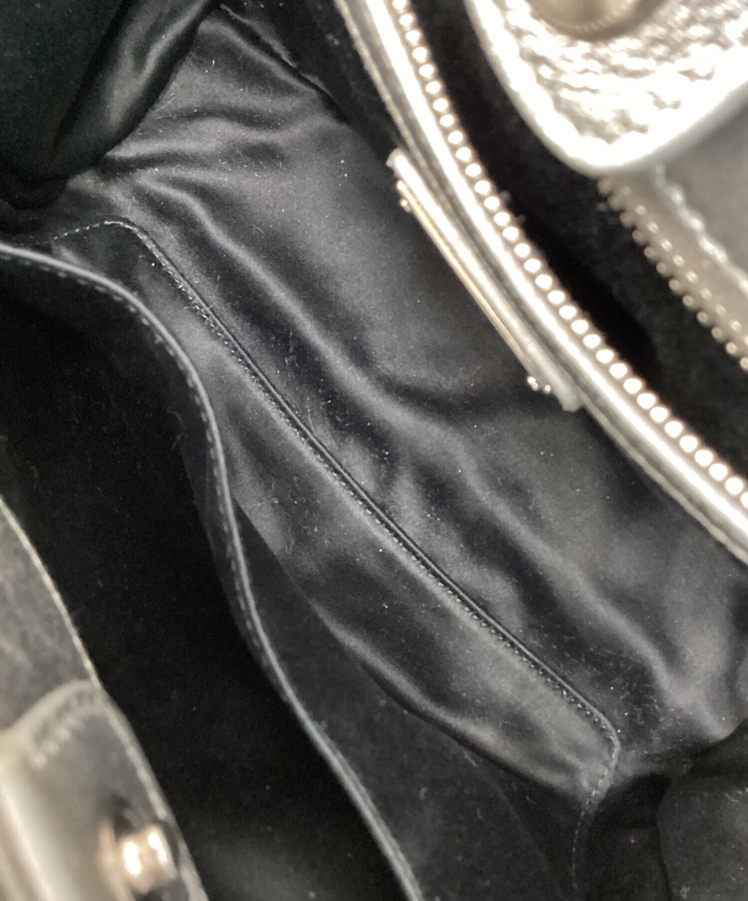 正規品◆MIU MIU◆2WAYバッグ 中古・古着通販】MIU MIU (ミュウミュウ) MIU MIU ナッパクリスタル