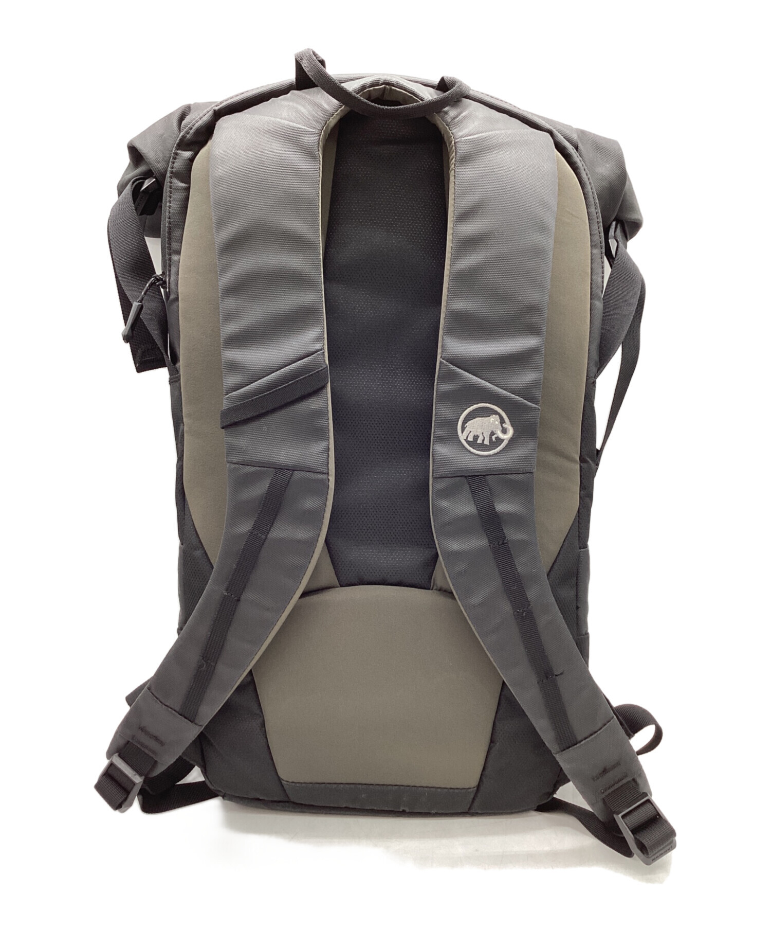 か*ず様 新品MAMMUT グレー バックパック マムート 中古・古着通販】MAMMUT (マムート) MAMMUT リュック ブラック
