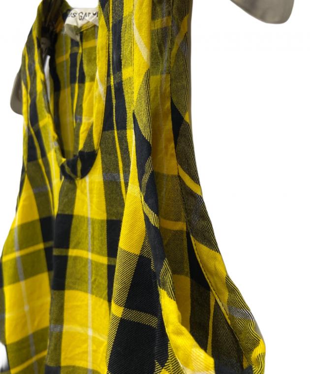 COMME des GARCONS - COMME des GARCONS ノースリーブ M 赤x水色x黄等(総柄) 【古着】【中古】 中古・古着通販】COMME des GARCONS (コムデギャルソン) ノースリーブ