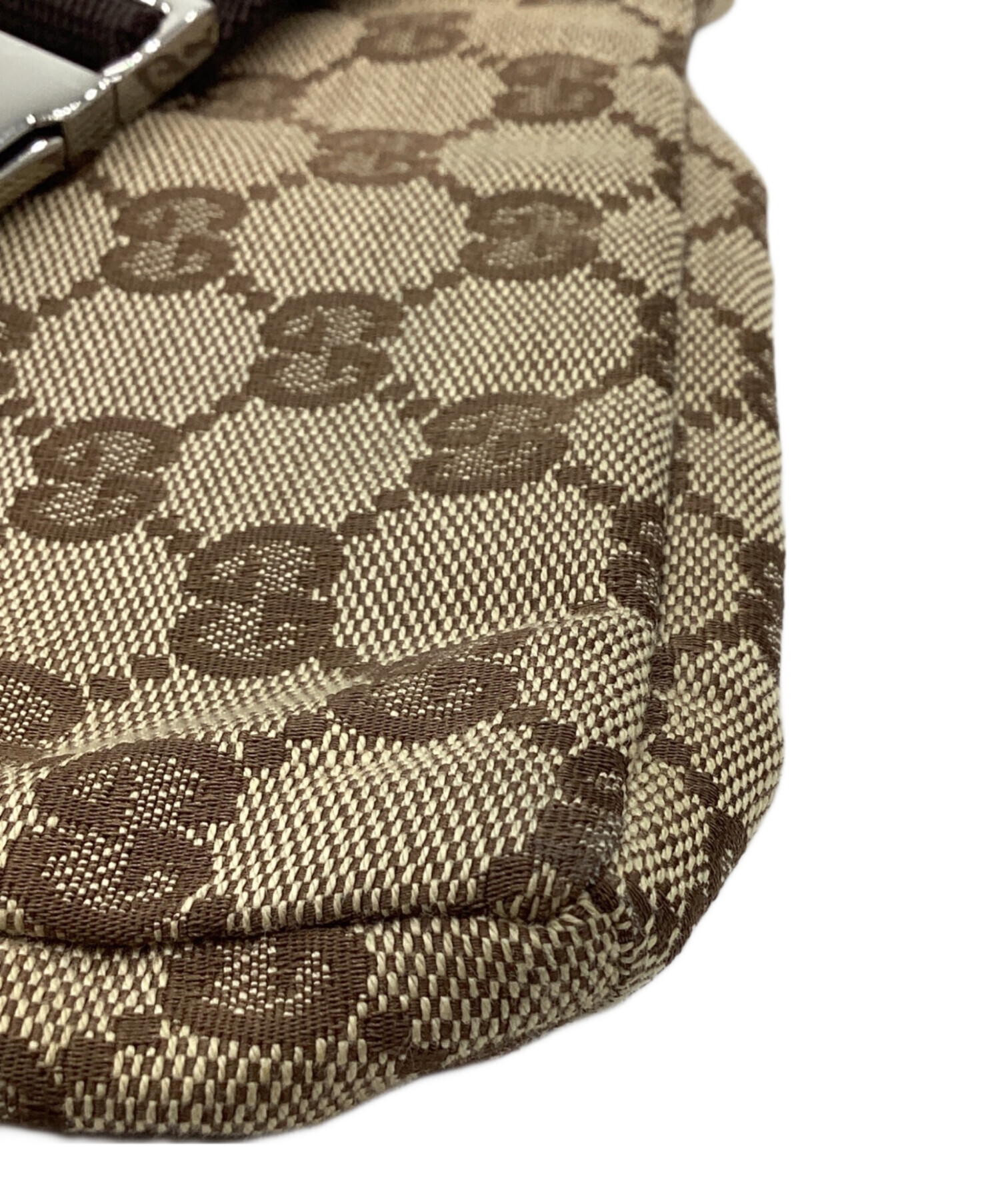 Gucci ボディバッグ・ウエストポーチ ベージュ・ブラウン GGGGキャンバス 中古・古着通販】GUCCI (グッチ) GUCCI GGキャンバス ウエストポーチ