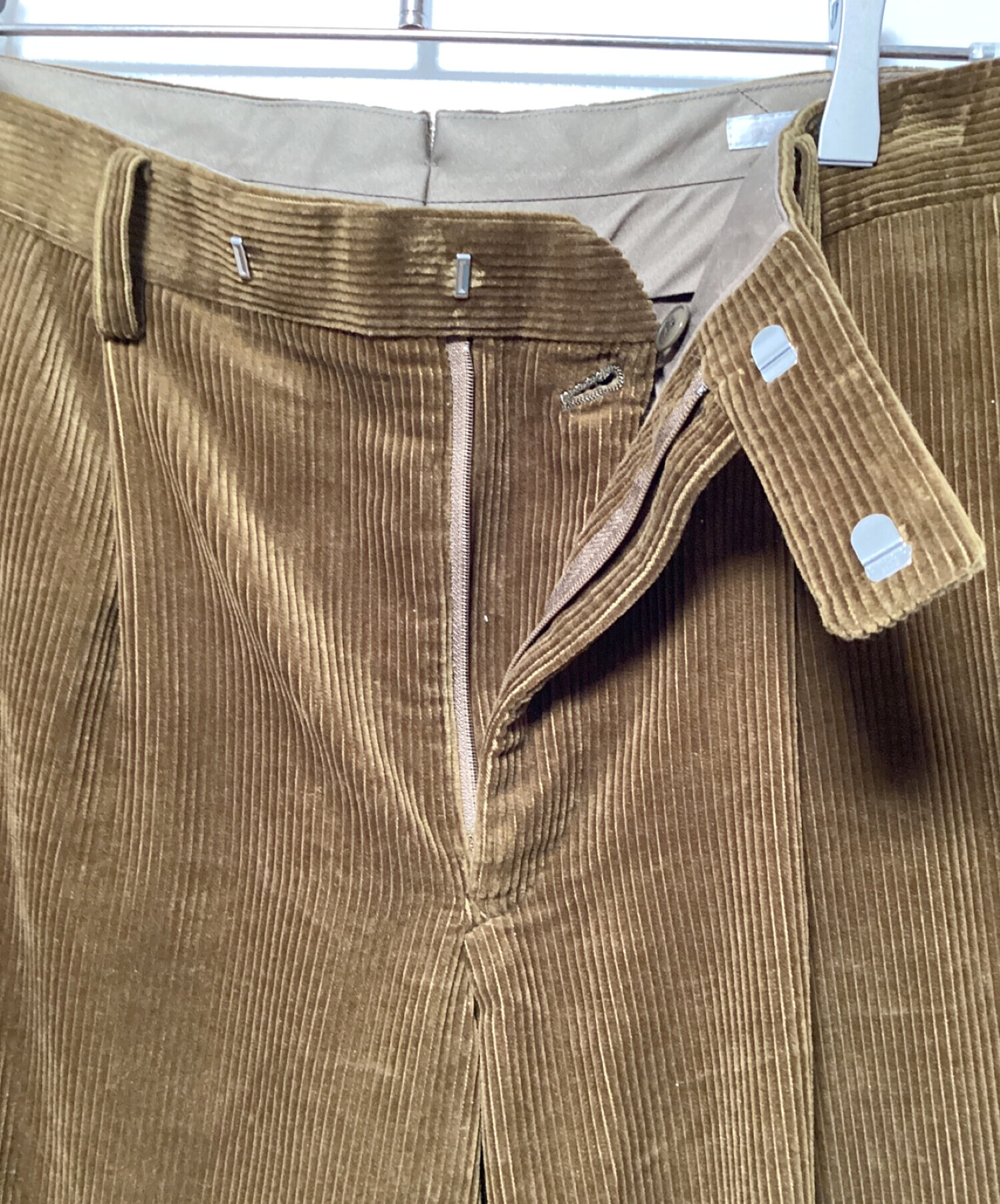 COMOLI コモリ コーデュロイ ワンタックパンツ 2 CORDUROY 中古・古着通販】COMOLI (コモリ) コーデュロイワンタックパンツ