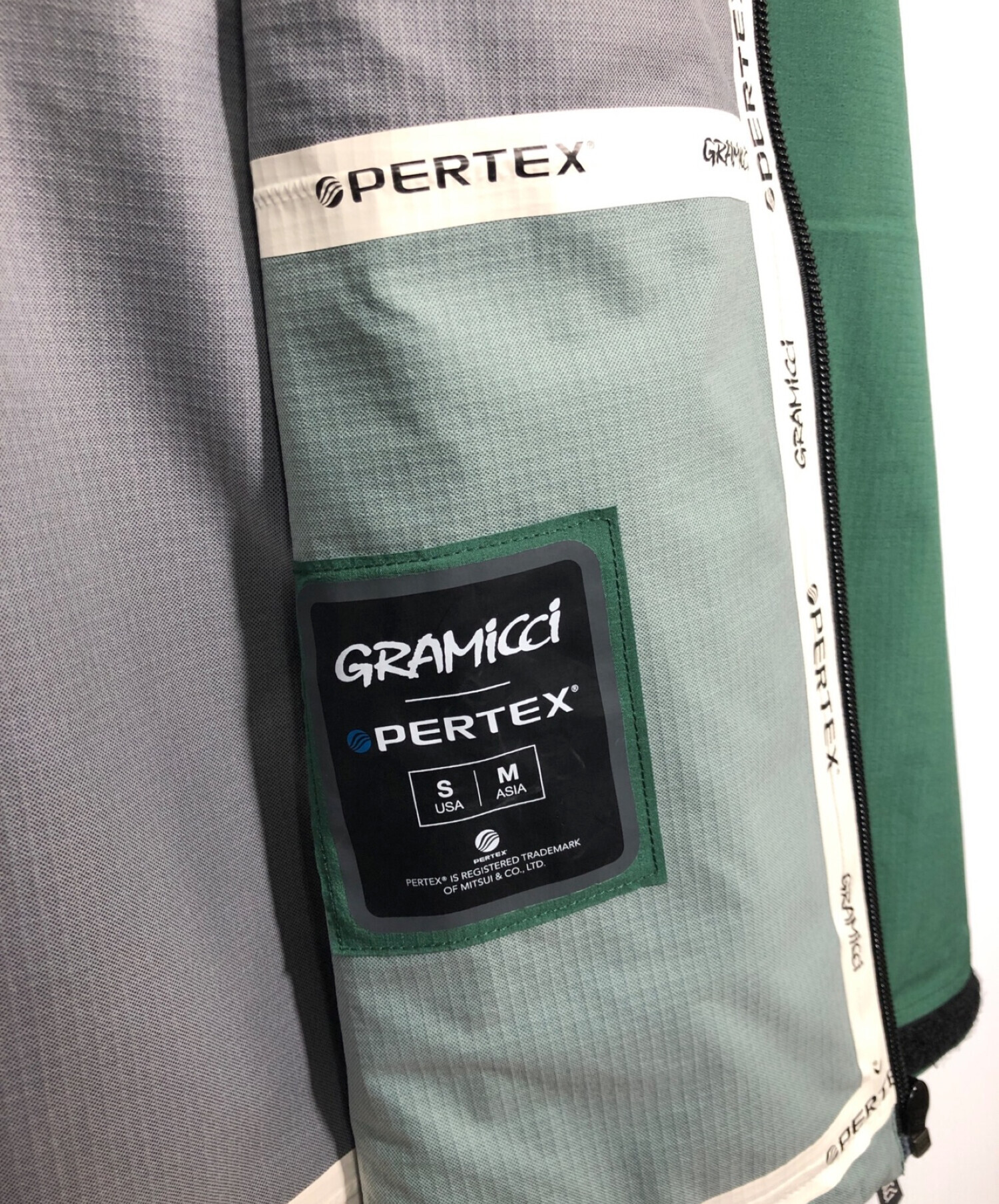 中古・古着通販】GRAMICCI (グラミチ) PERTEX PACKABLE HOODED 中古・古着通販】GRAMICCI (グラミチ) PERTEX PACKABLE HOODED
