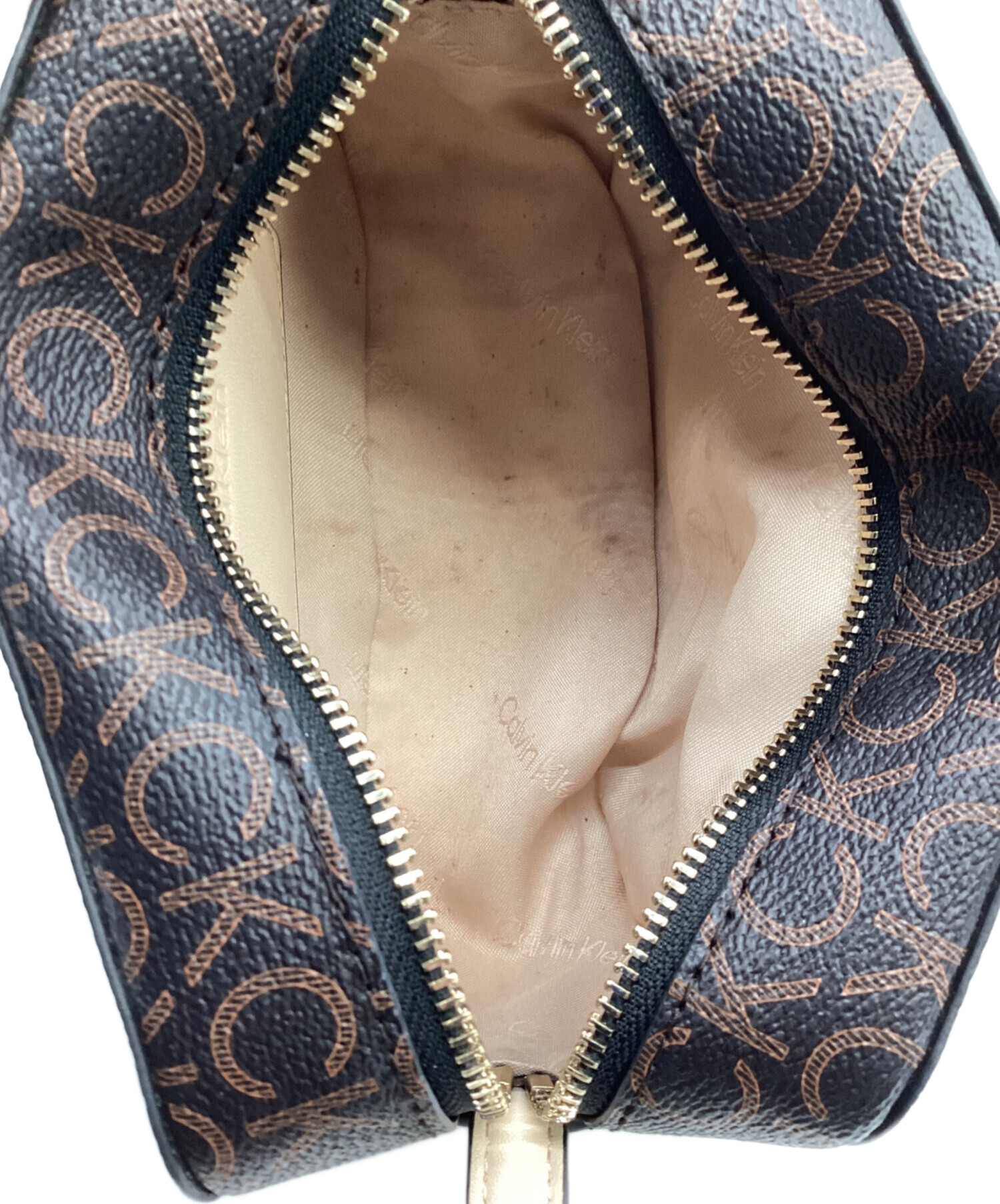   カルバンクライン　ショルダーバッグ　ブラウン 中古・古着通販】Calvin Klein (カルバンクライン) ショルダーバッグ