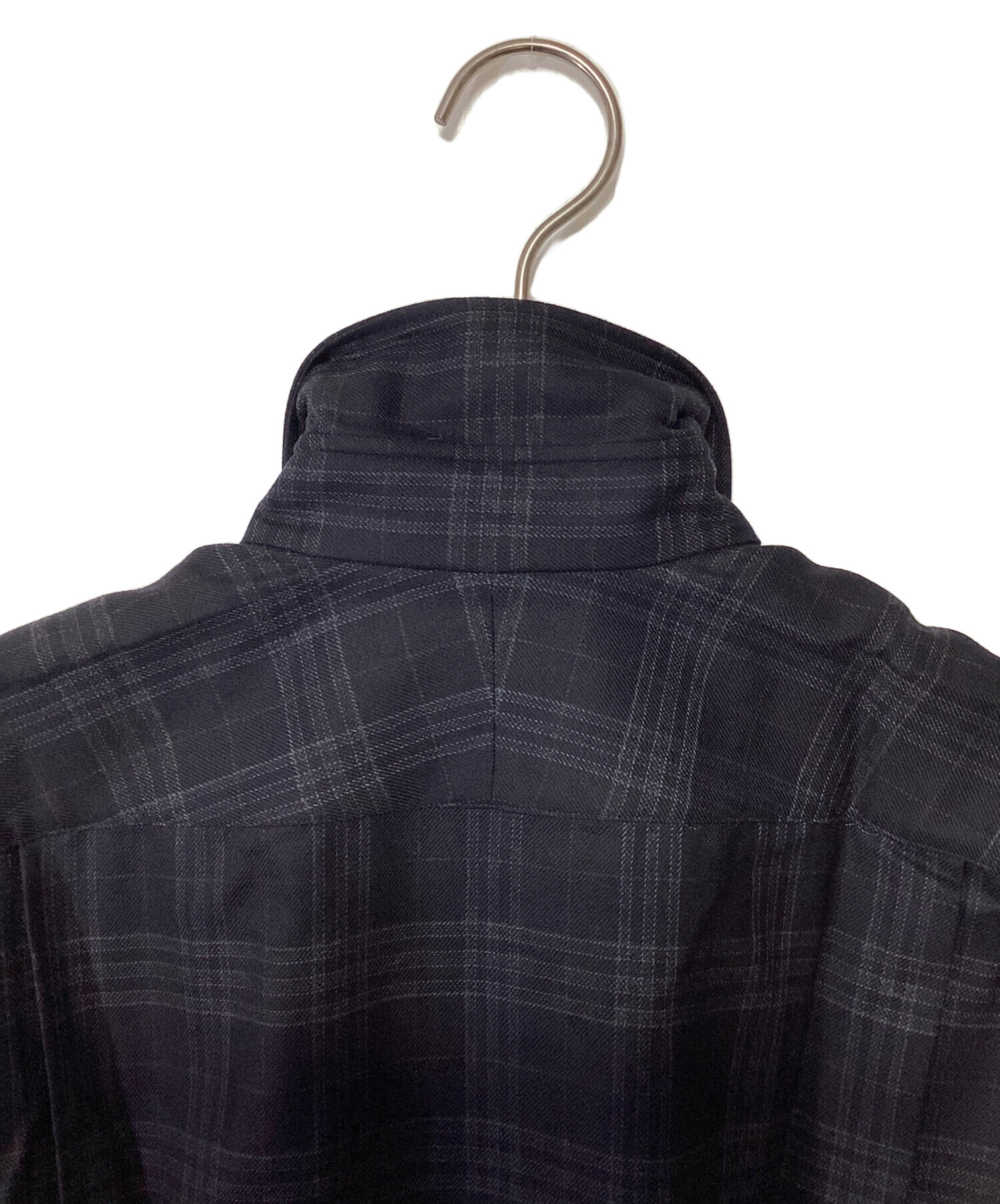 美品 バーバリー ロンドン肩幅４６身幅５３着丈７３袖丈６３おおよそ１５号相当 バーバリーロンドン BBW64-882 シャツ M ブラック ノバチェック