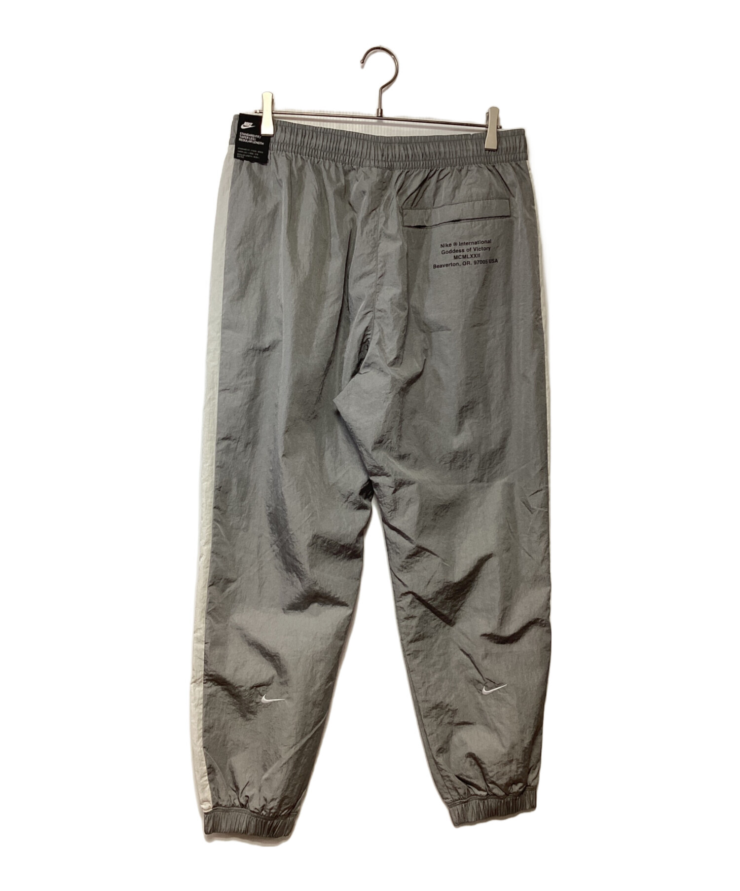 中古・古着通販】NIKE (ナイキ) ナイロンパンツ グレー×ホワイト