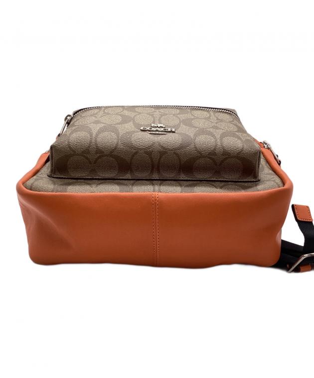COACH ベージュ リュック 中古・古着通販】COACH (コーチ) リュック ベージュ×オレンジ