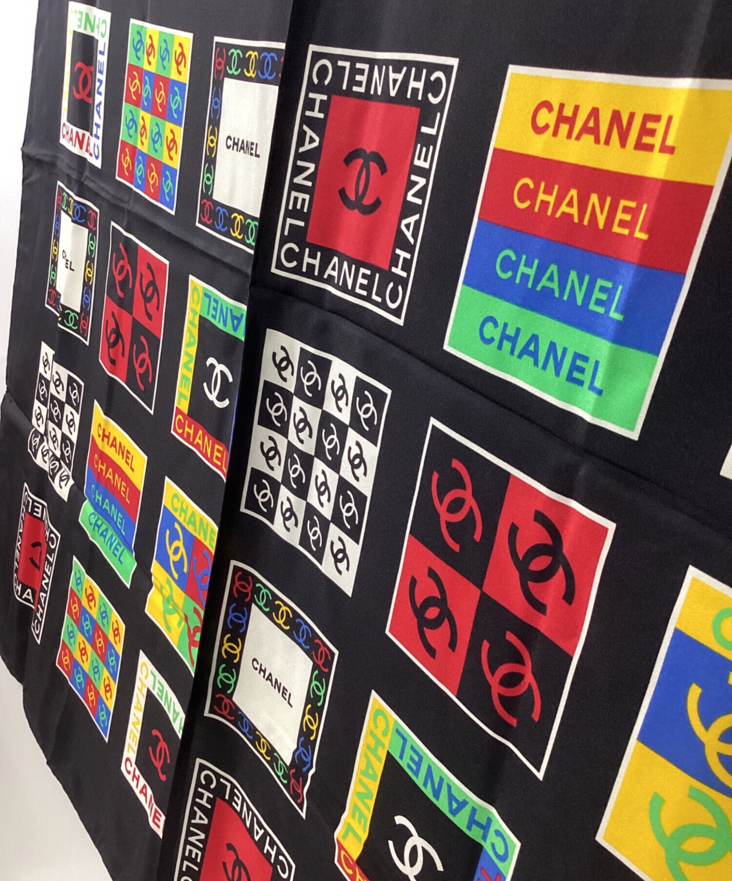 中古・古着通販】CHANEL (シャネル) 大判シルクスカーフ ブラック