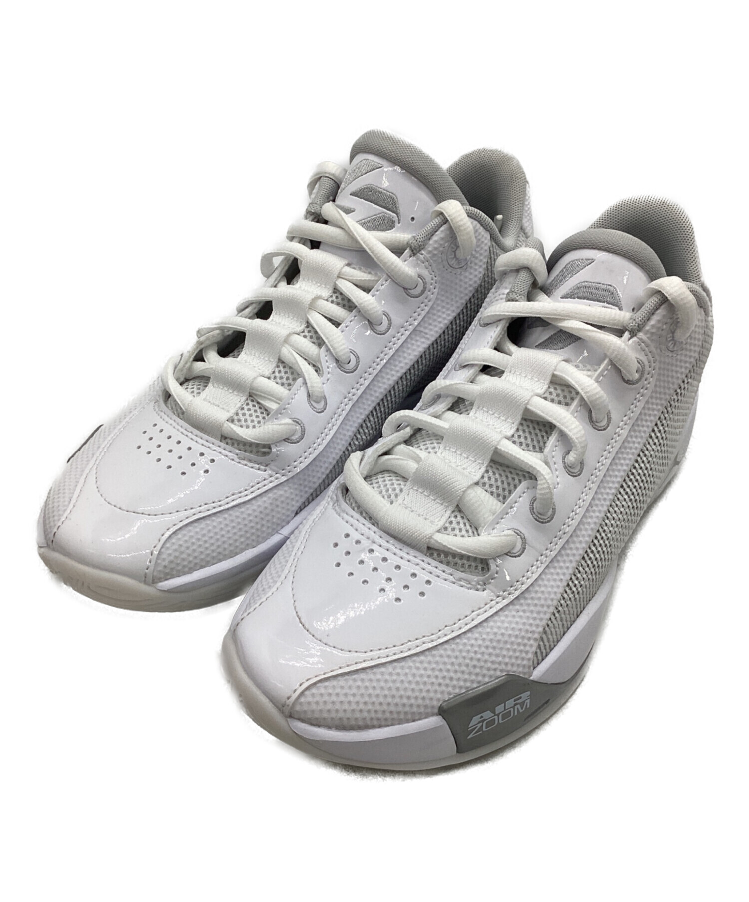 Nike バスケットボールシューズ ホワイト/グレー 中古・古着通販】NIKE (ナイキ) バスケットシューズ ホワイト サイズ