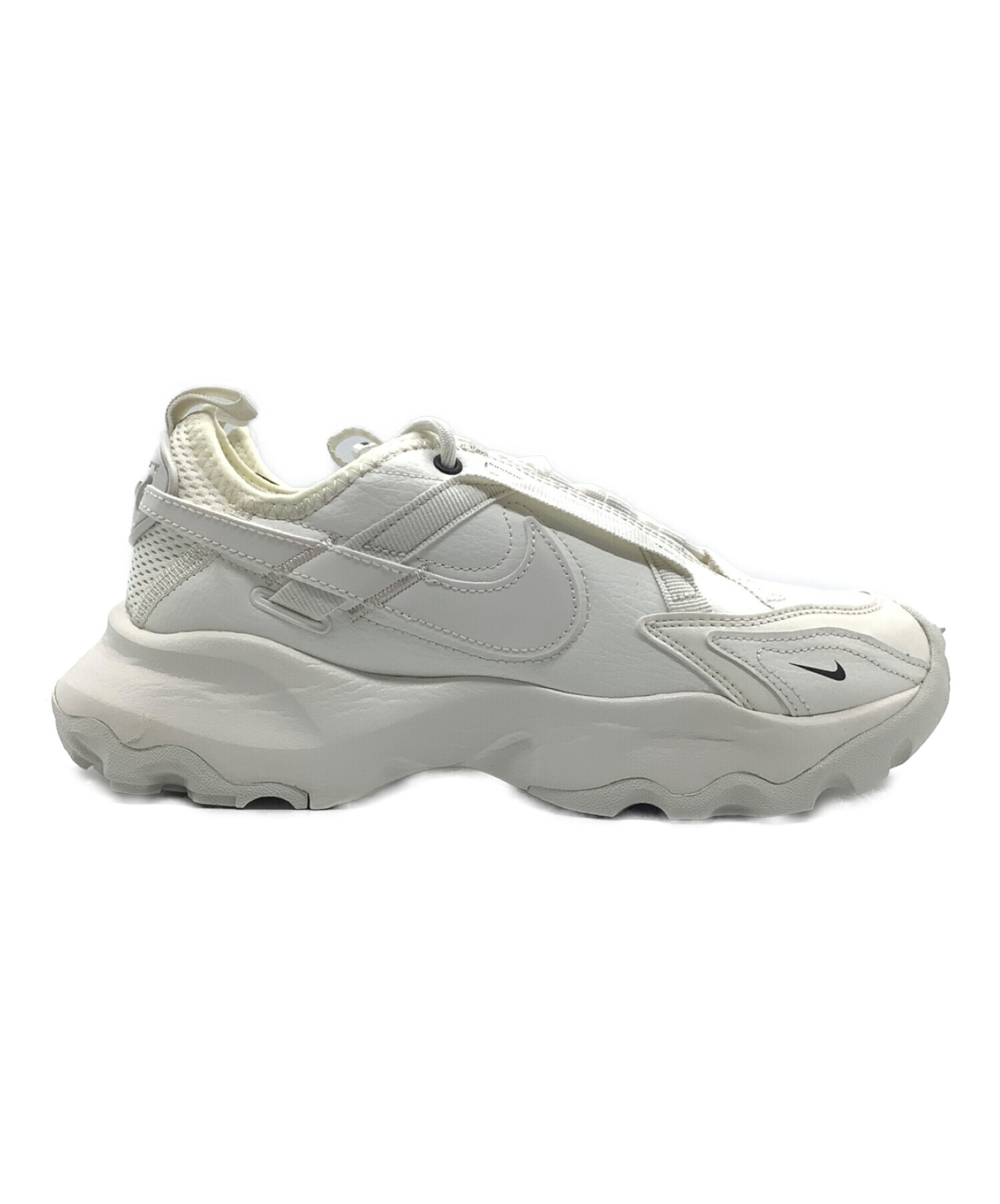 中古・古着通販】NIKE (ナイキ) ナイキ TC 7900 ホワイト サイズ:22 