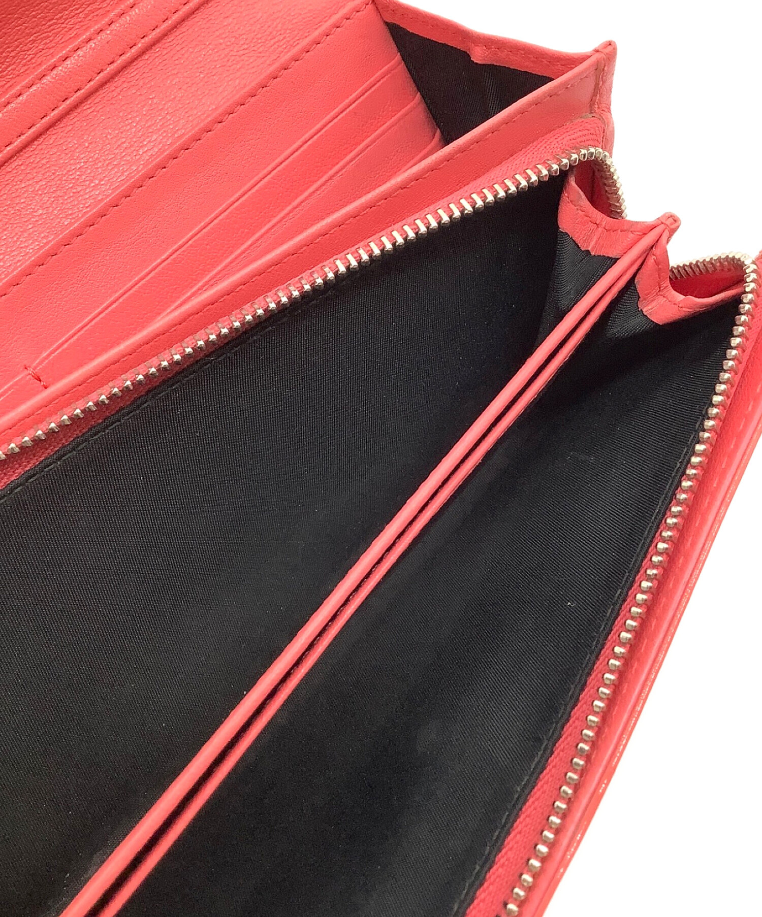 Dior　長財布　カナージュ　チェーンウォレット Christian Dior（クリスチャン・ディオール） （未使用 展示品