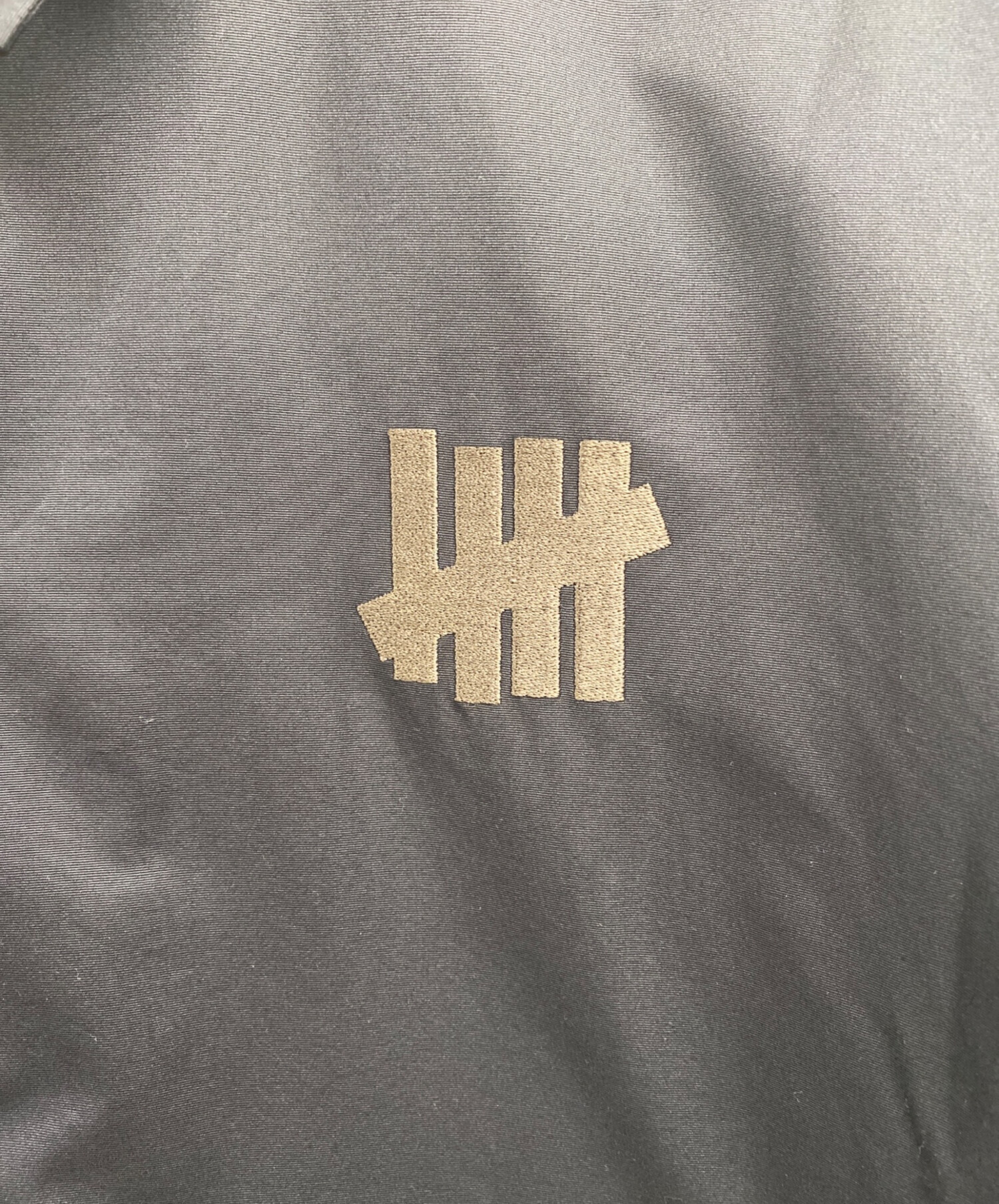 中古・古着通販】Champion (チャンピオン) UNDEFEATED (アンディフィー 