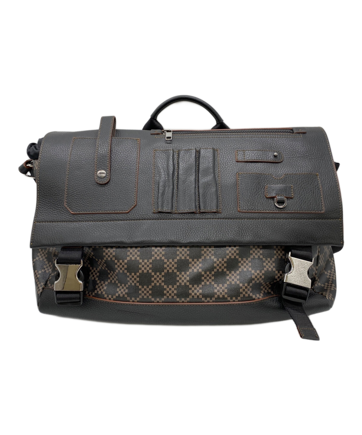 FURLA メッセンジャーバック 中古・古着通販】FURLA (フルラ) メッセンジャーバッグ ブラック