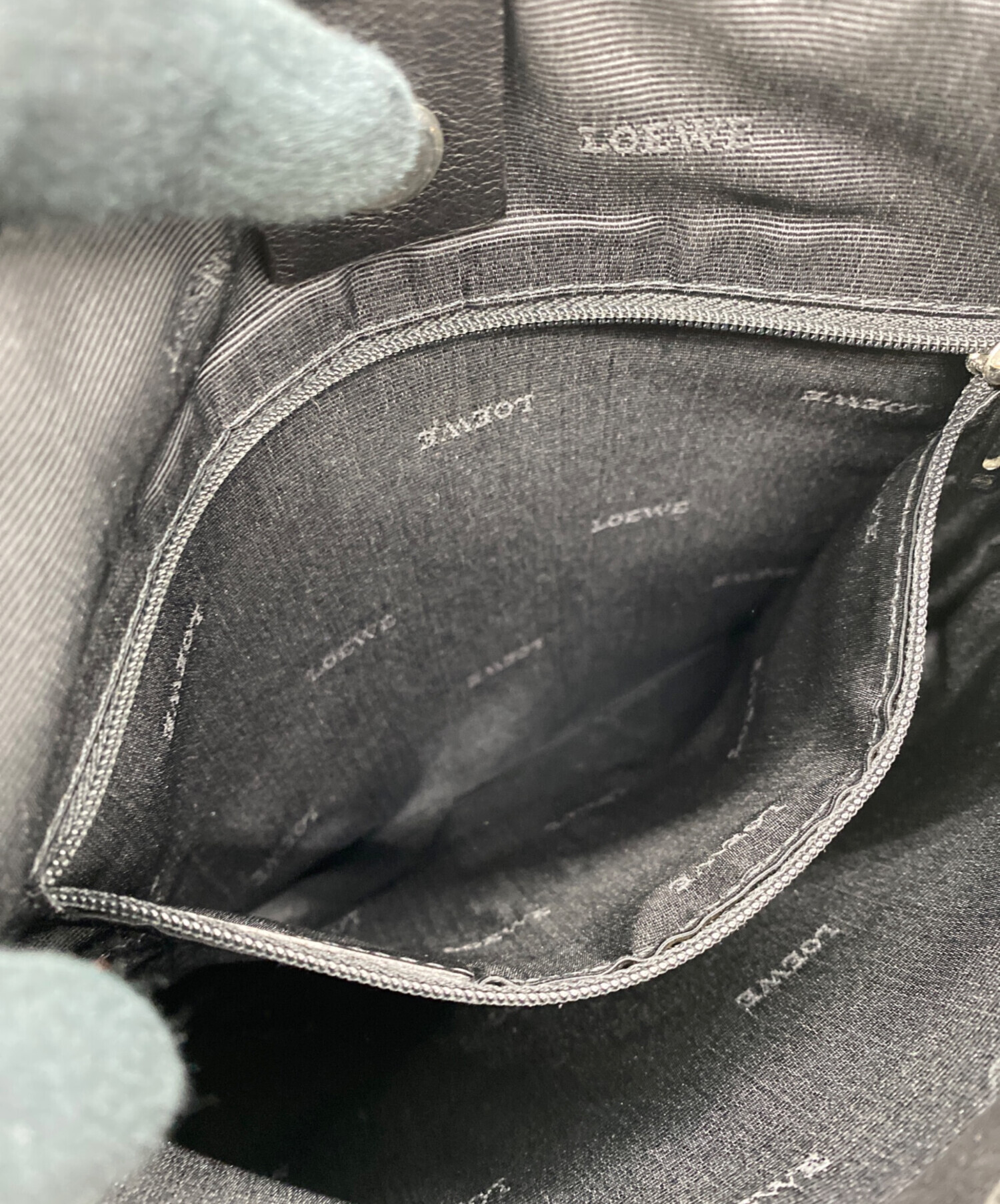 中古・古着通販】LOEWE (ロエベ) レザーショルダーバッグ ブラック