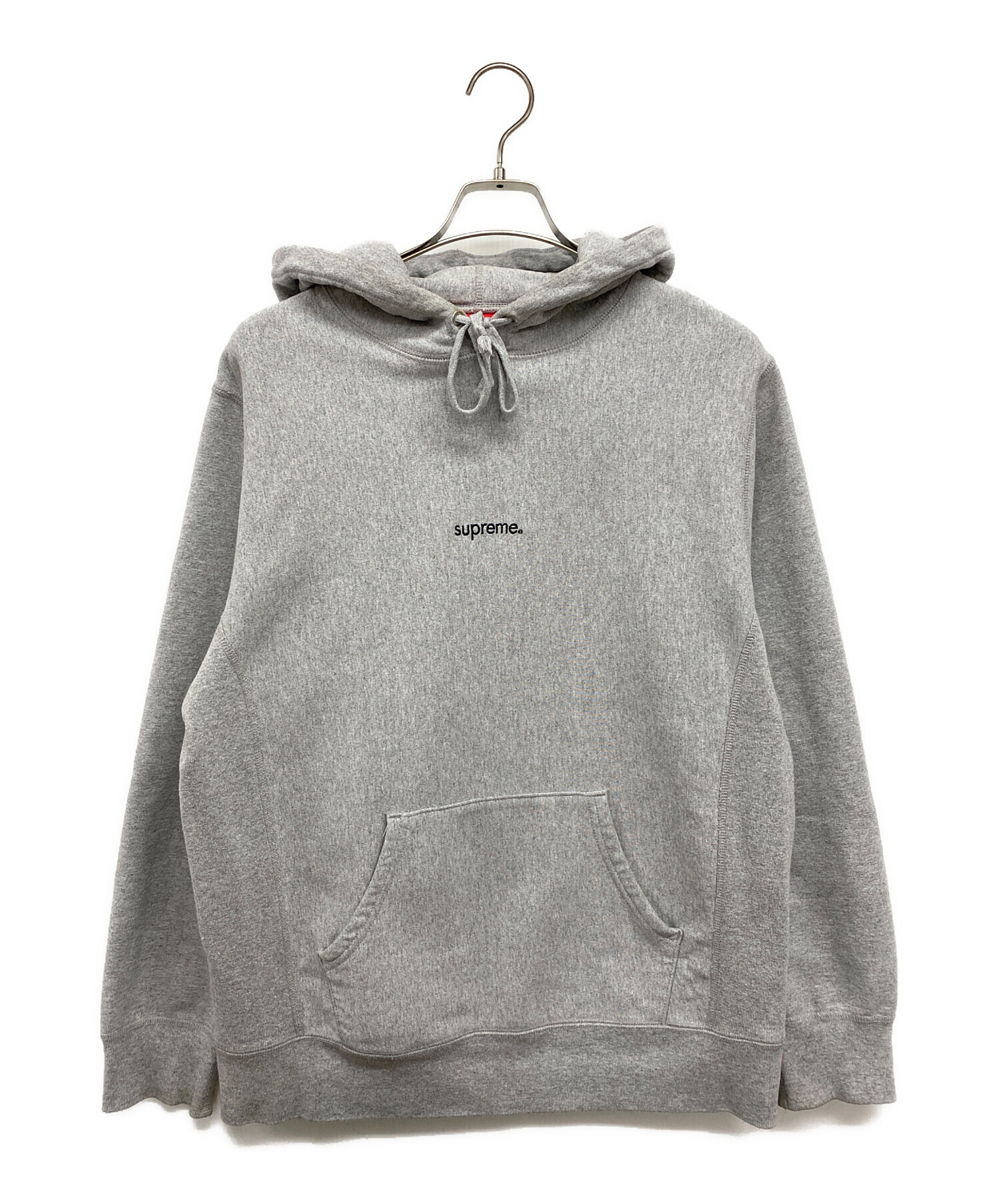supreme シュプリーム 】trademark hoodedパーカー(中古・古着 supreme シュプリーム 】trademark hoodedパーカー(中古・古着