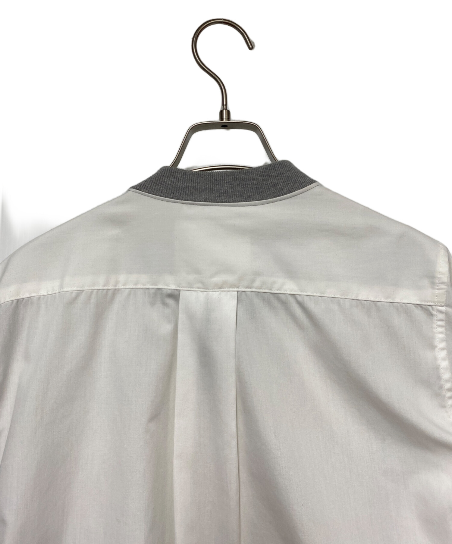 sacai スウェット ドッキング フード付き 取り外し可能 sacai スウェット ドッキング フード付き 取り外し可能 sacai