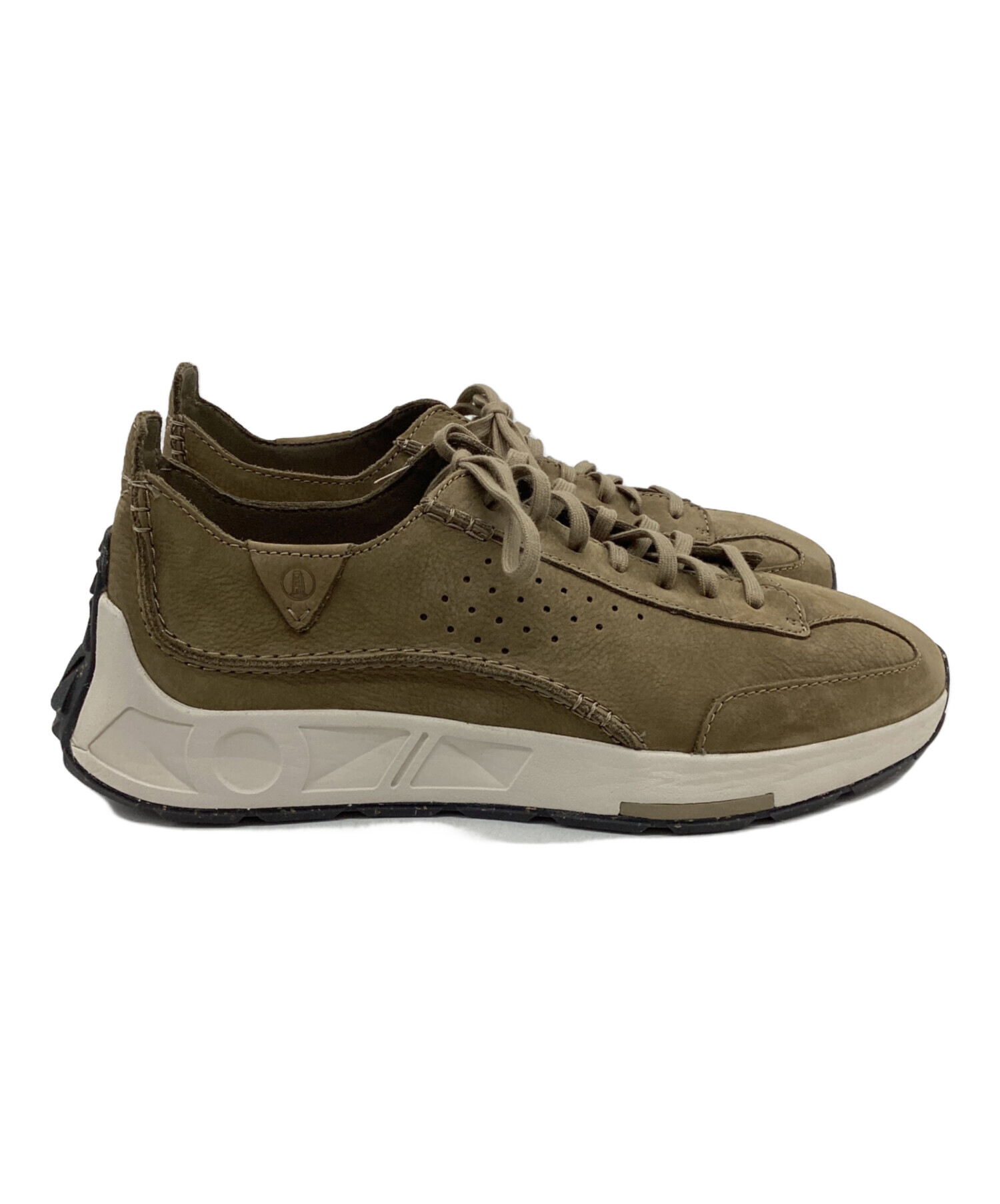 中古・古着通販】CLARKS (クラークス) スニーカー オリーブ サイズ 