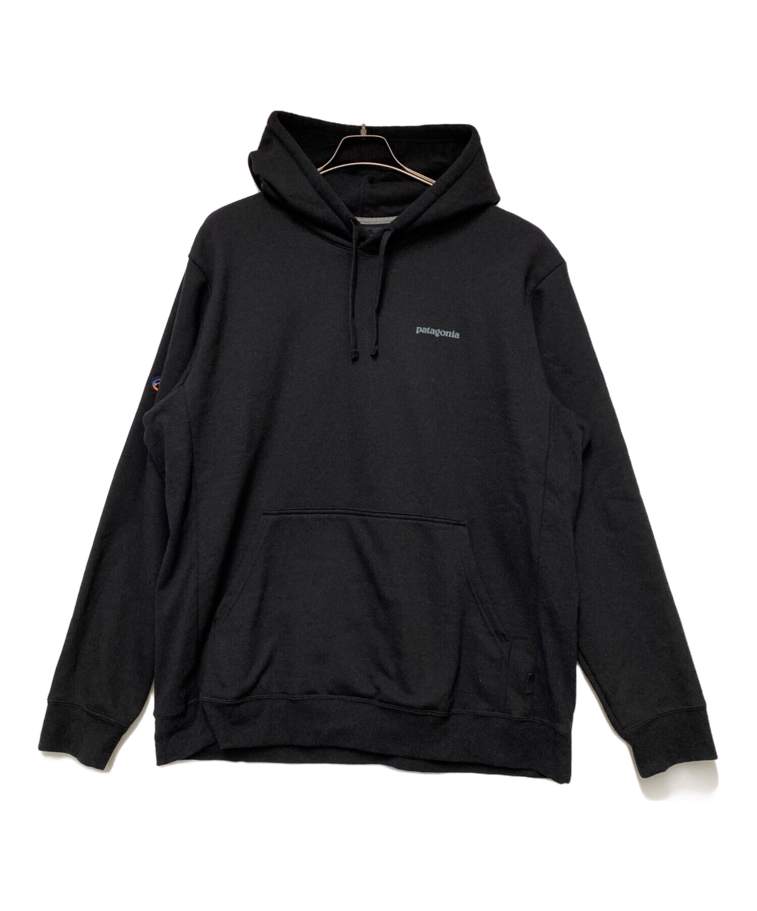 中古・古着通販】Patagonia (パタゴニア) パーカー ブラック サイズ