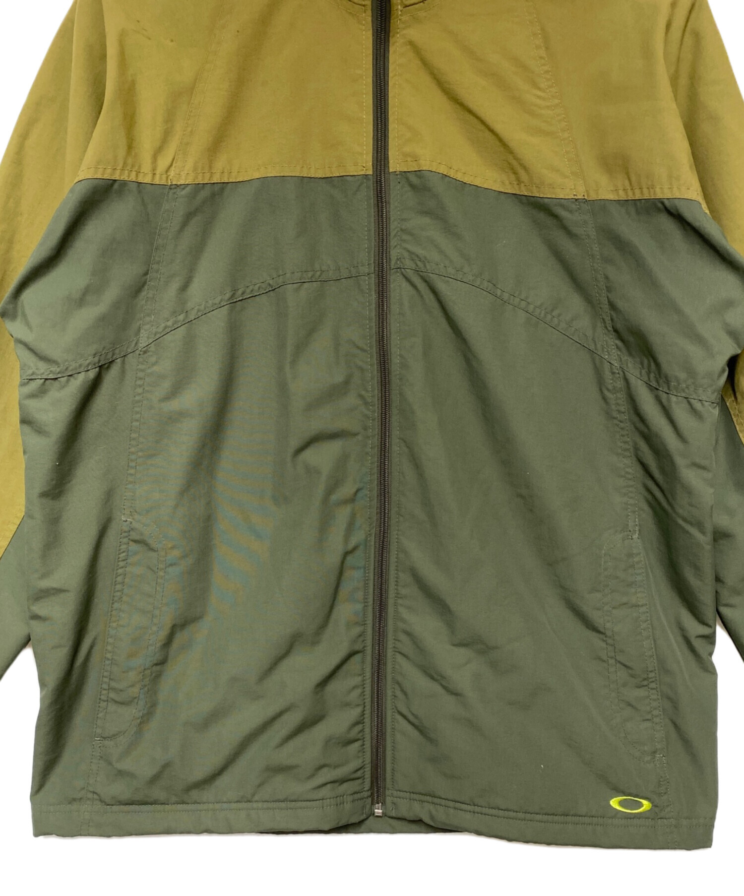 OAKLEY　ジャケットナイロン　Ｌ 中古・古着通販】OAKLEY (オークリー) ナイロンジャケット オリーブ