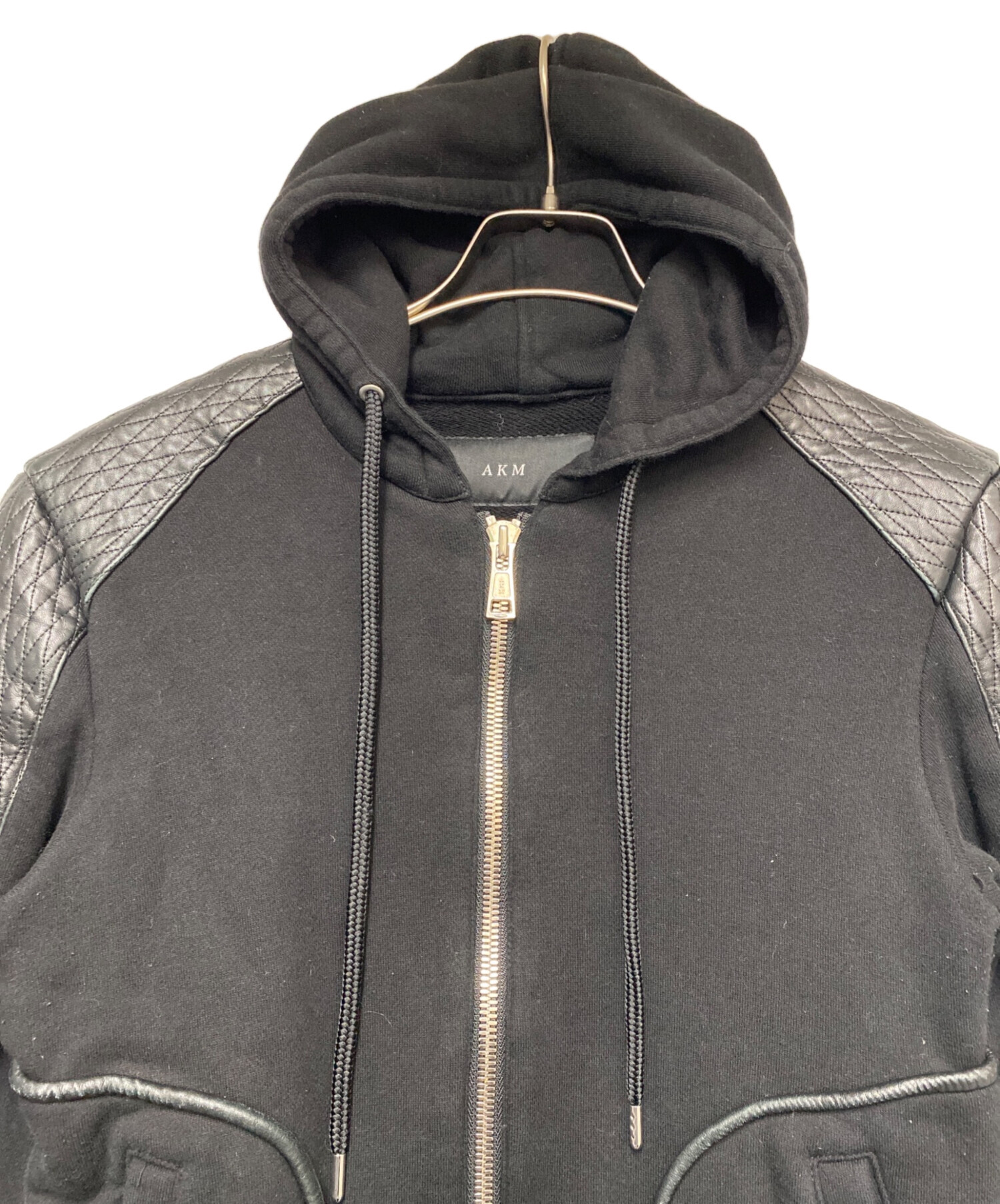 中古・古着通販】AKM (エーケーエム) ジップパーカー ブラック サイズ 