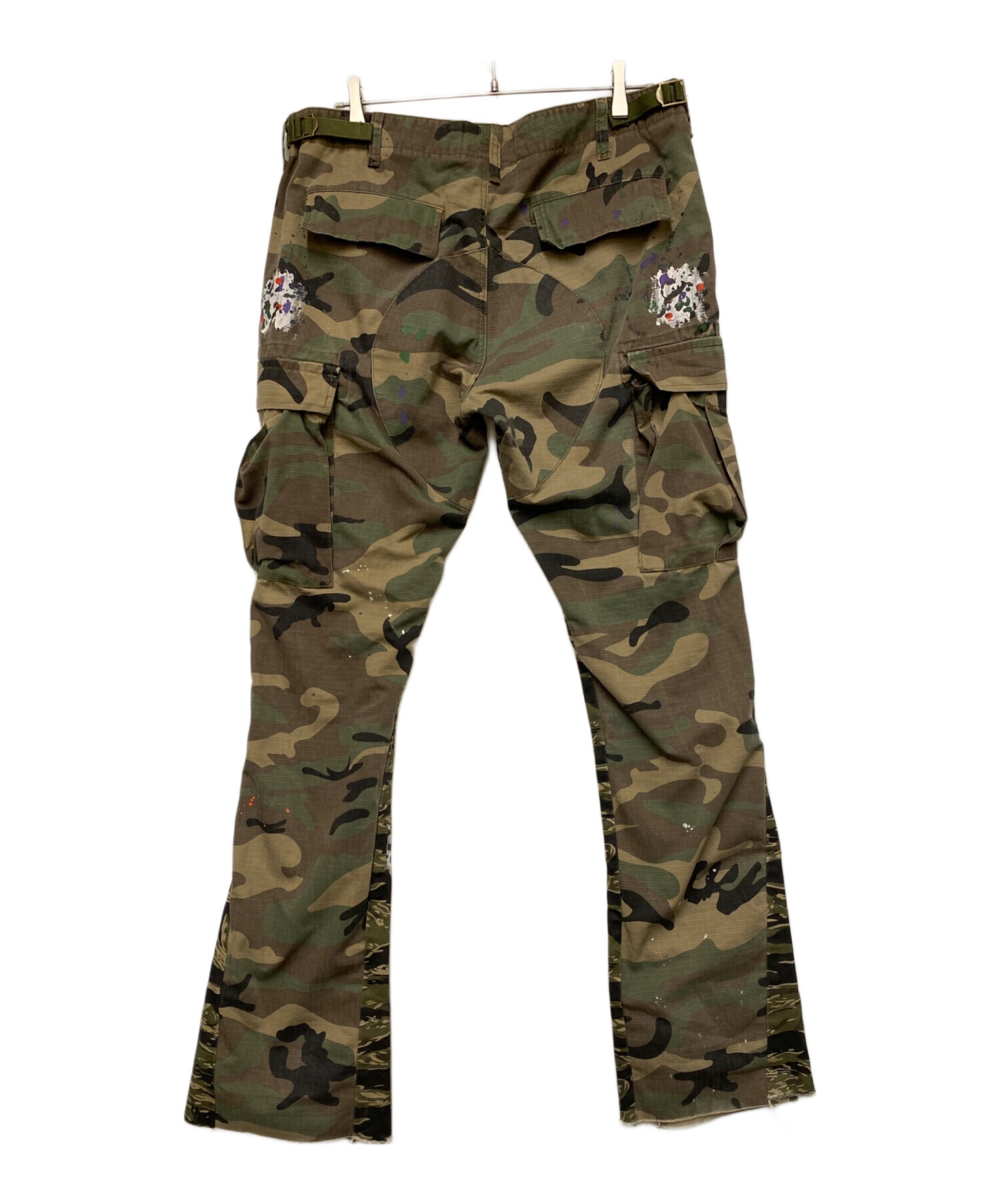 mnml 迷彩フレアパンツ　34インチ 中古・古着通販】mnml (ミニマル) カーゴフレアパンツ グリーン