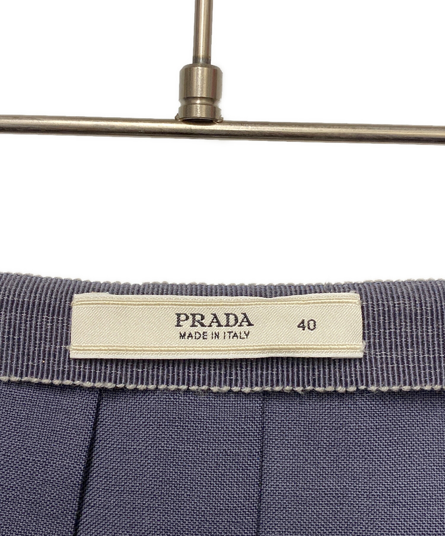 PRADA 本革　羊革プリーツスカート サイズ40 PRADA 本革 羊革プリーツスカート サイズ40 三越伊勢丹 | PRADA/プラダ